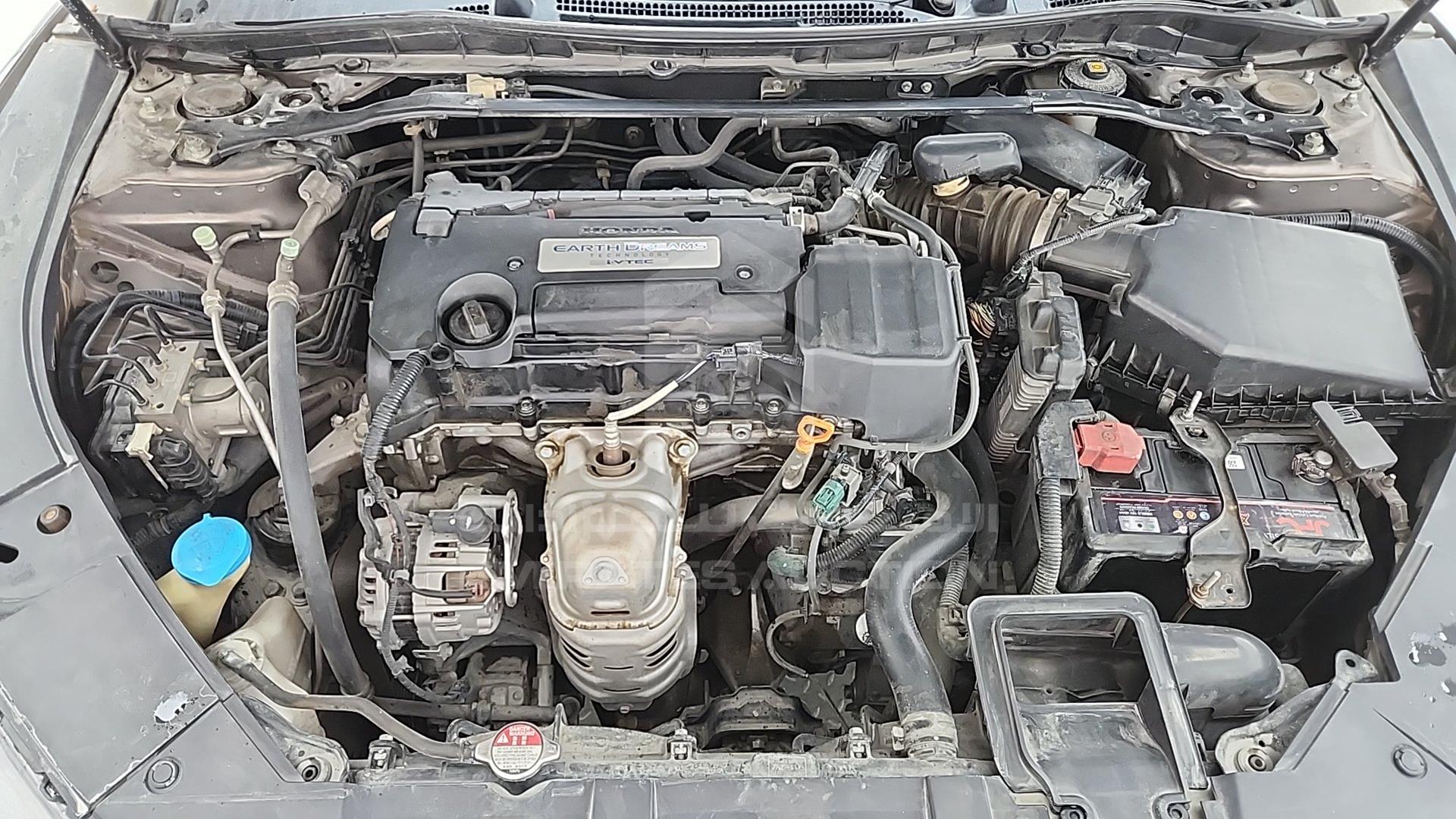 2015 HONDA ACCORD VIN: LUCCR2665F3406434