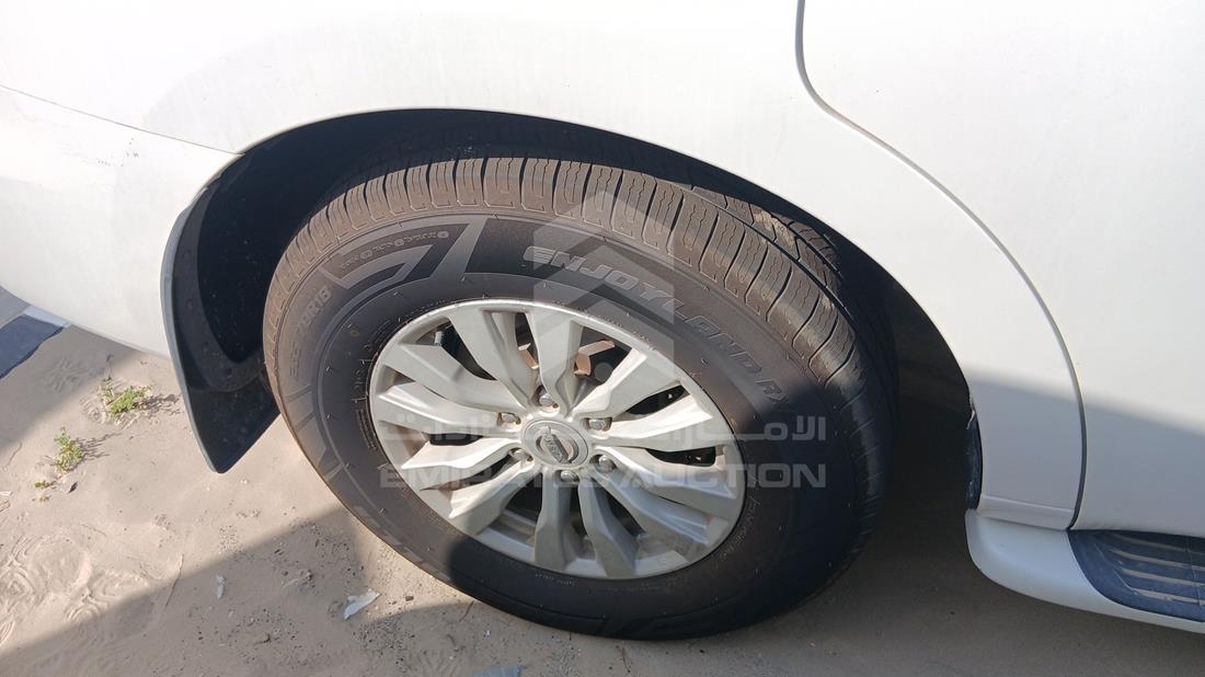 نيسان باترول 2019 — الباب الخلفي الأيمن — صورة 29