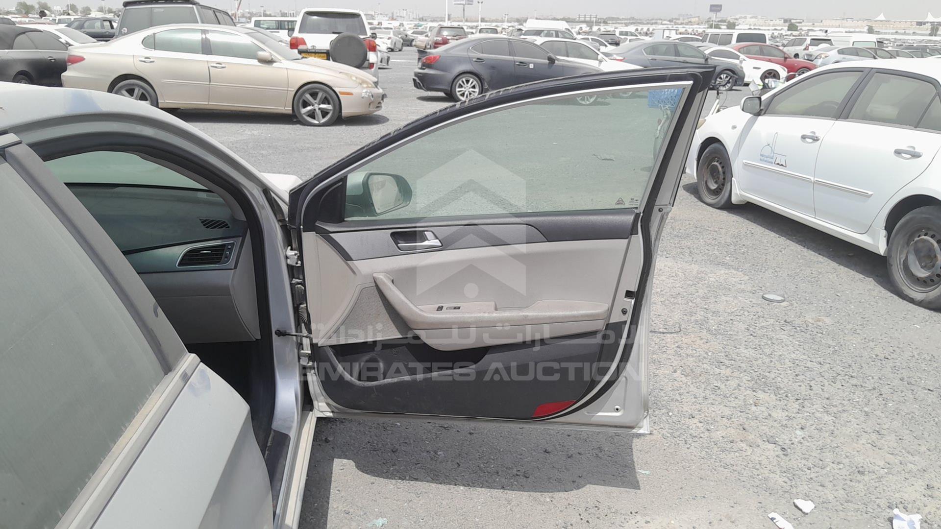 2015 HYUNDAI SONATA VIN: 5NPE24AF0FH154715