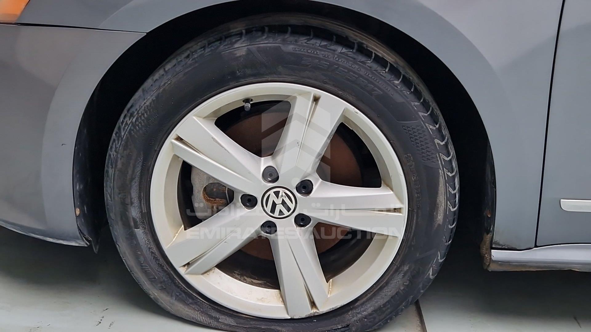 2013 VOLKSWAGEN PASSAT VIN: WVWCR7A35DC036730