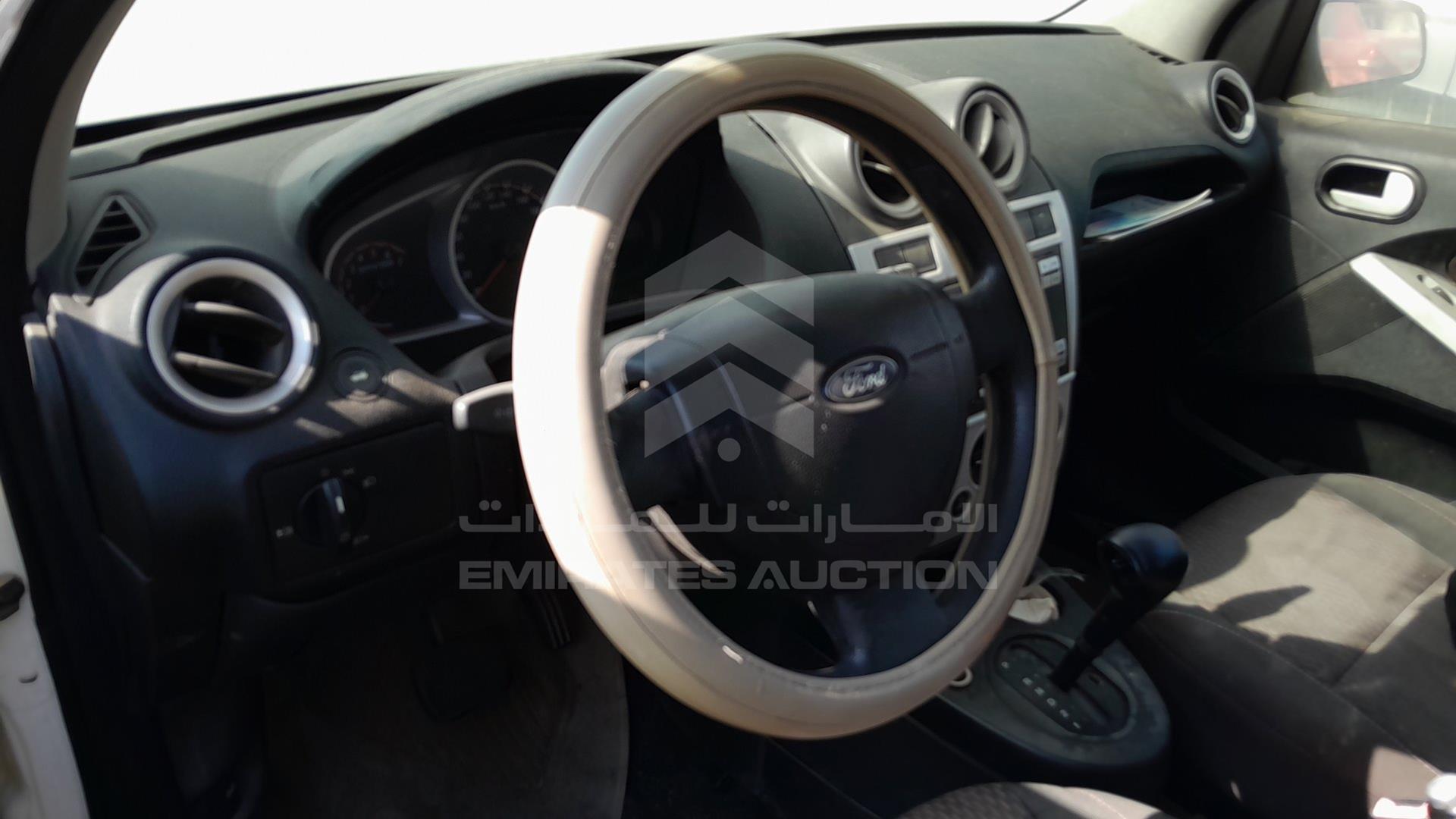 2011 FORD FIGO VIN: MAJTJ21D2BAE38340