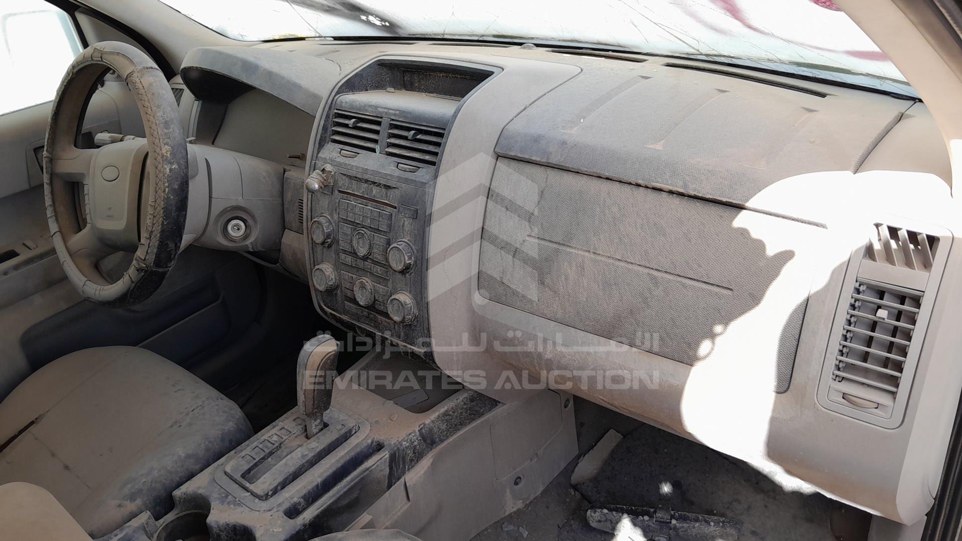 2008 FORD ESCAPE VIN: 1FMCU92148KA58992