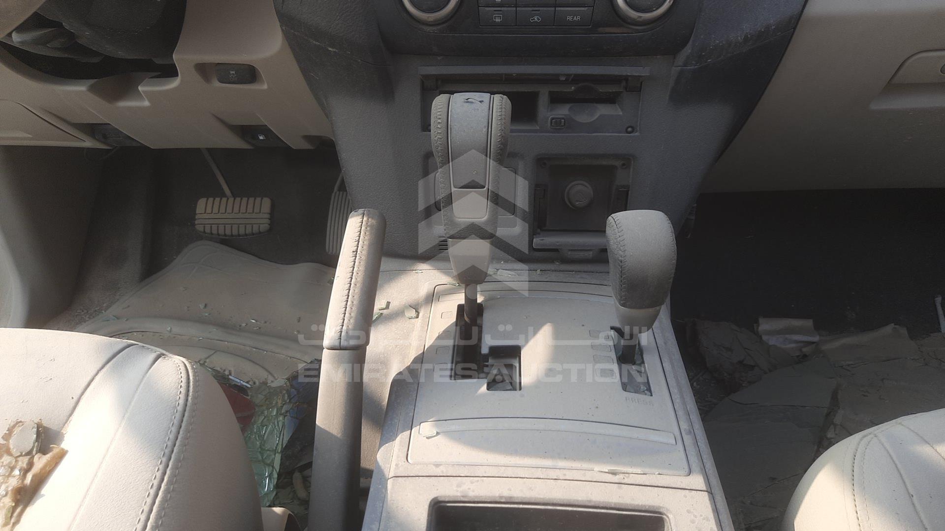 2013 MITSUBISHI PAJERO VIN: JMYLRV95WDJ702131