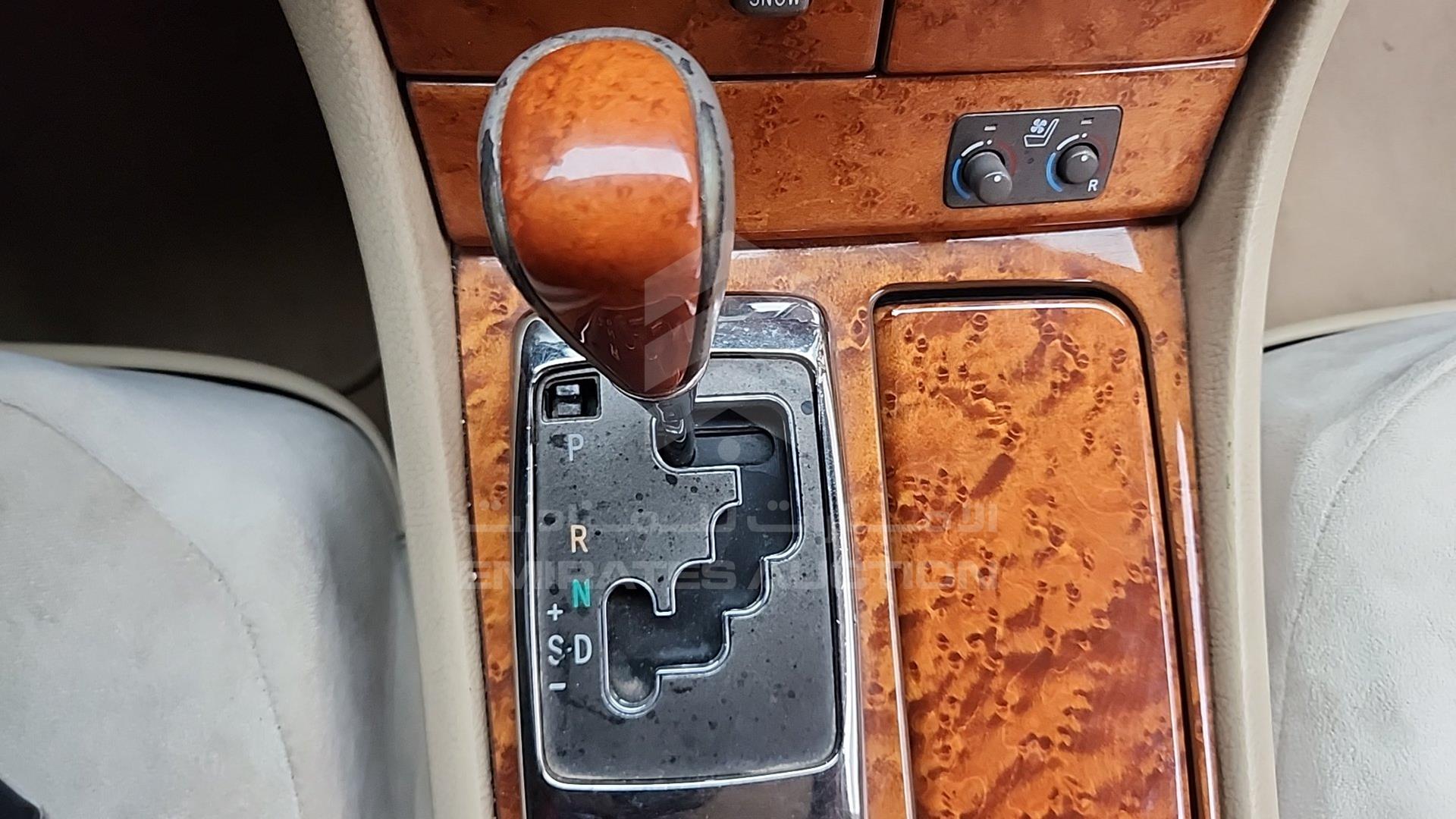 2004 LEXUS LS 430 VIN: JTHBN36F640149220