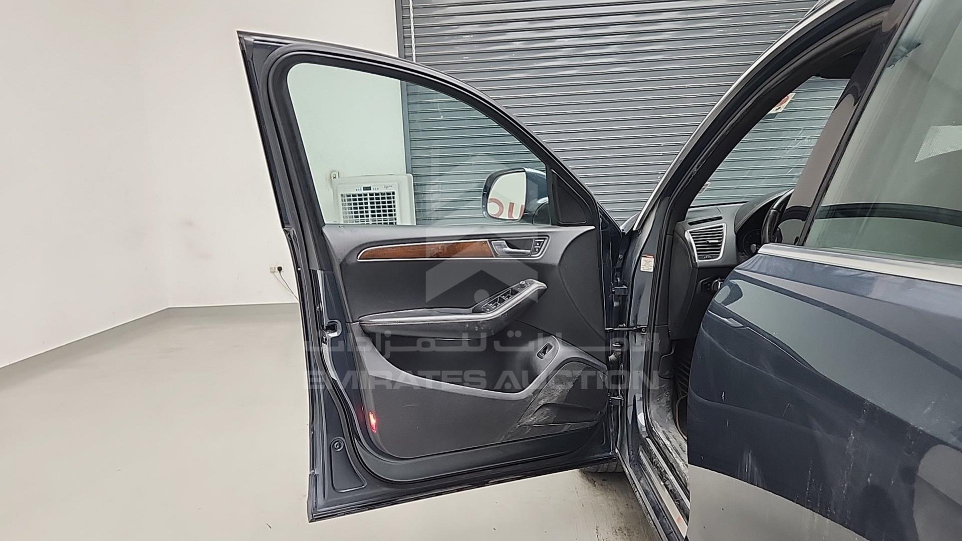 2012 AUDI Q5 VIN: WAUCKC8R3CA090591