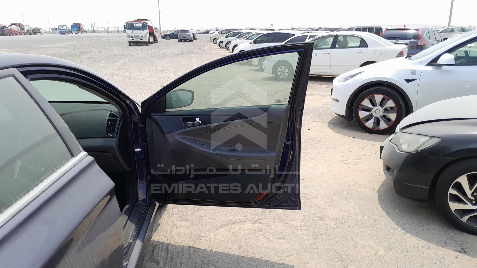2013 HYUNDAI SONATA VIN: 5NPEC4AC6DH608658