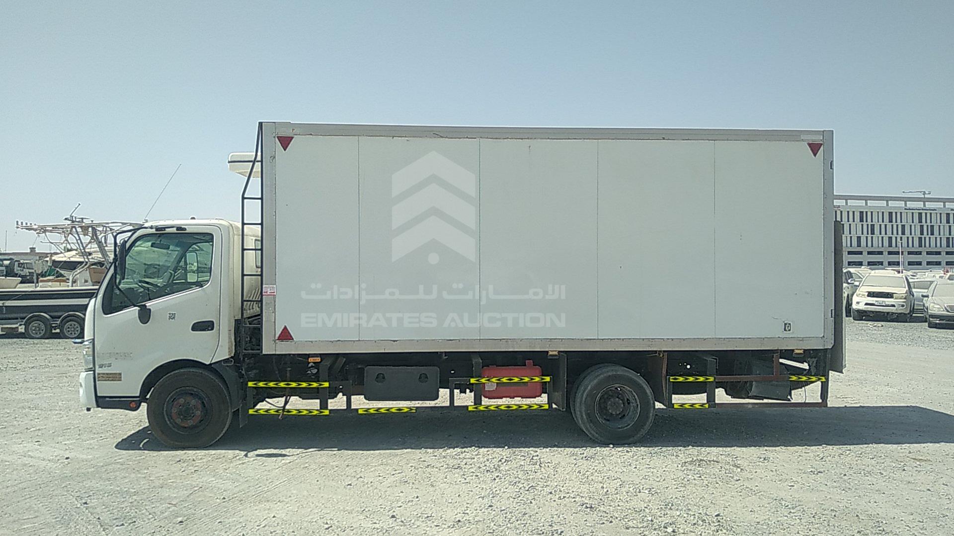 2017 HINO 300 VIN: JHHZCL2H4HK007890