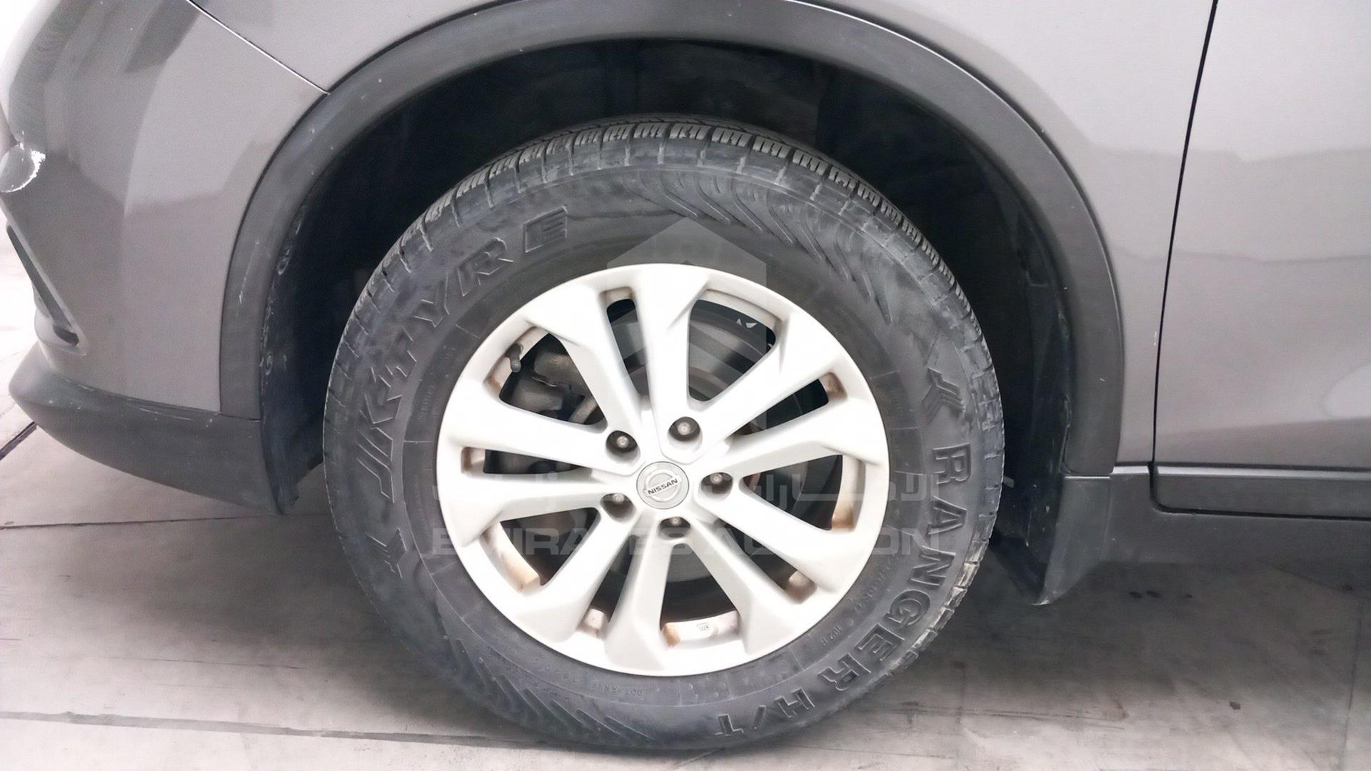2015 NISSAN X-TRAIL VIN: JN1BT2MN0FW001014