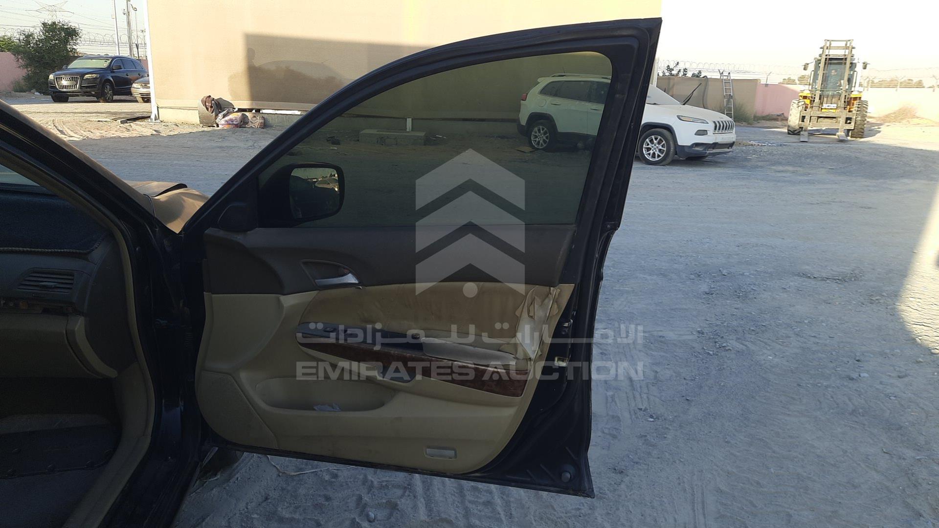 2008 HONDA ACCORD VIN: JHMCP367X8C400722