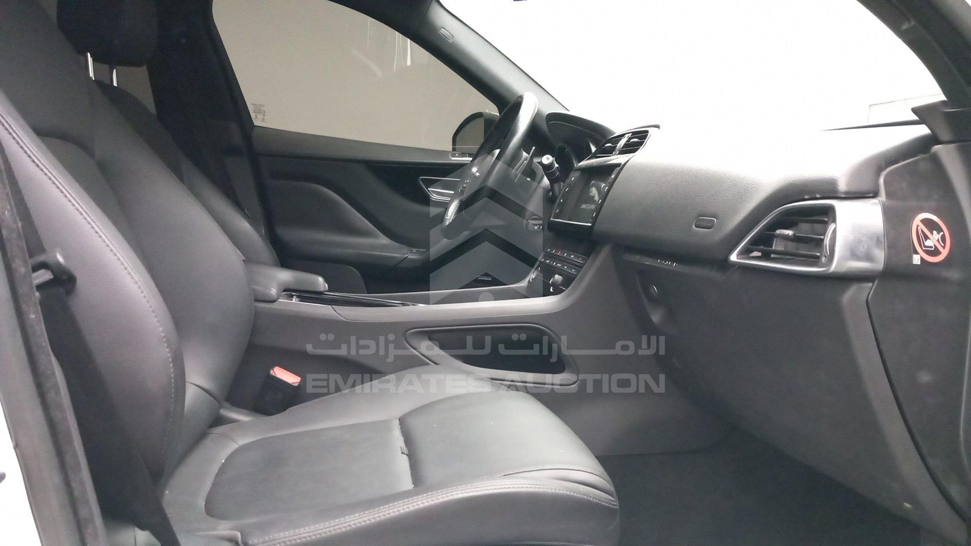 2018 JAGUAR F-PACE VIN: SADCJ2FX3JA280958