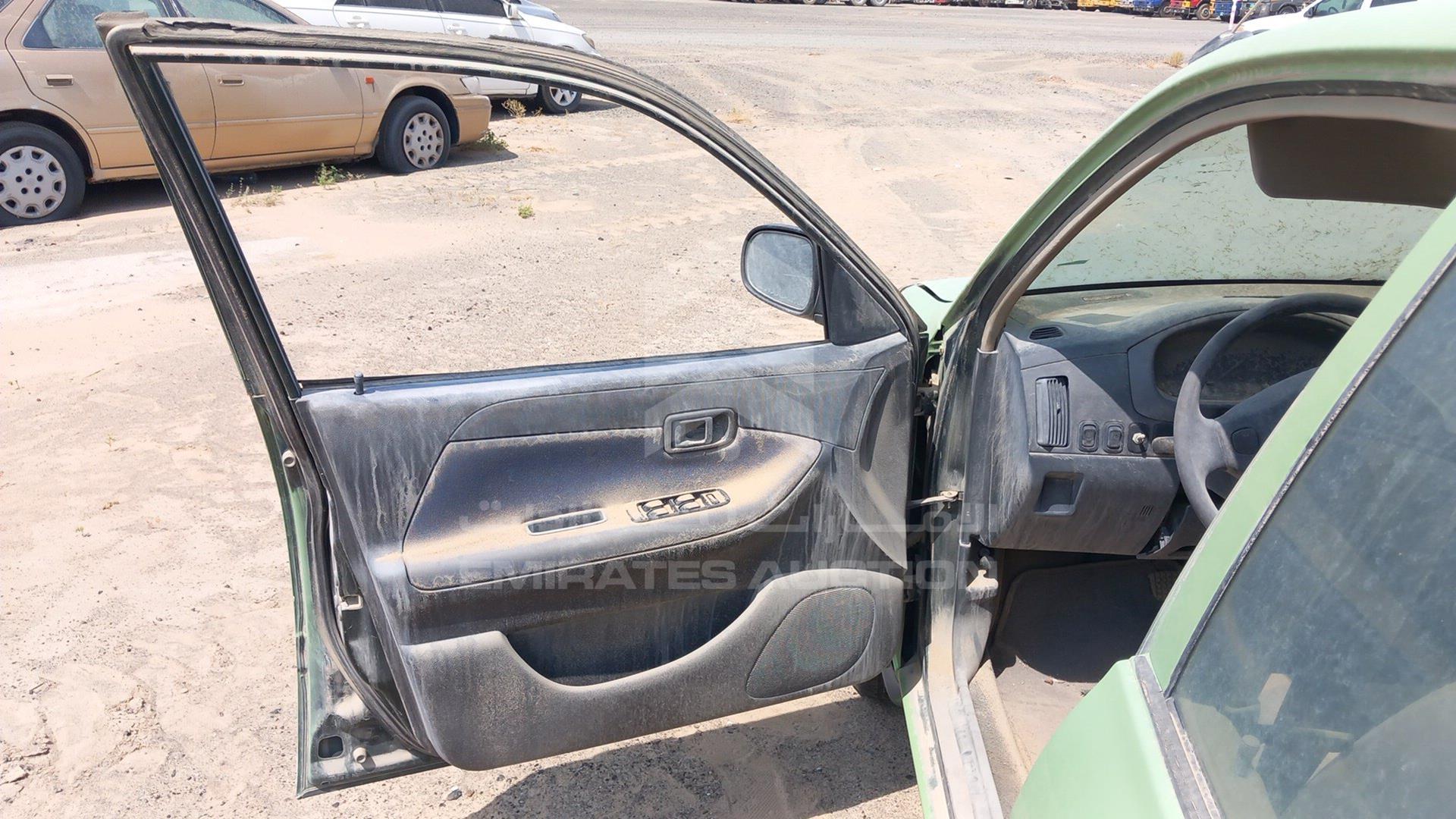 2005 DAIHATSU SIRION VIN: JD1GM100451559349