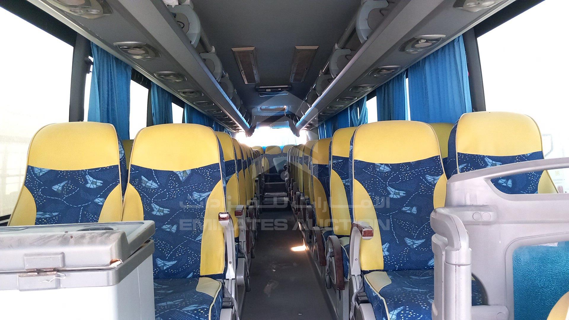 2010 SHENLONG BUS VIN: LFZBJCDJ8AAS09001
