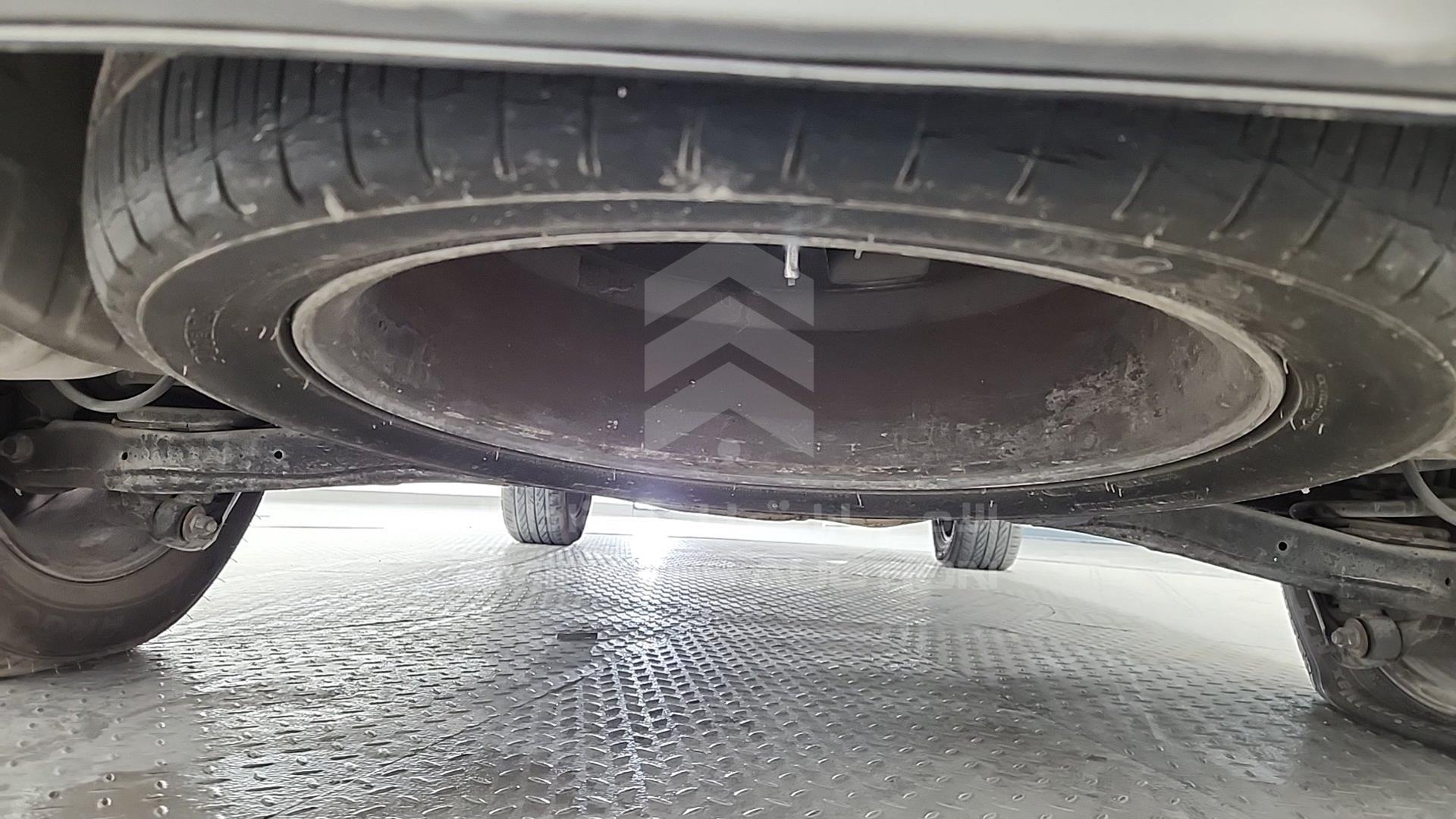 2012 HYUNDAI SANTA FE VIN: KMHSH81G8CU870180