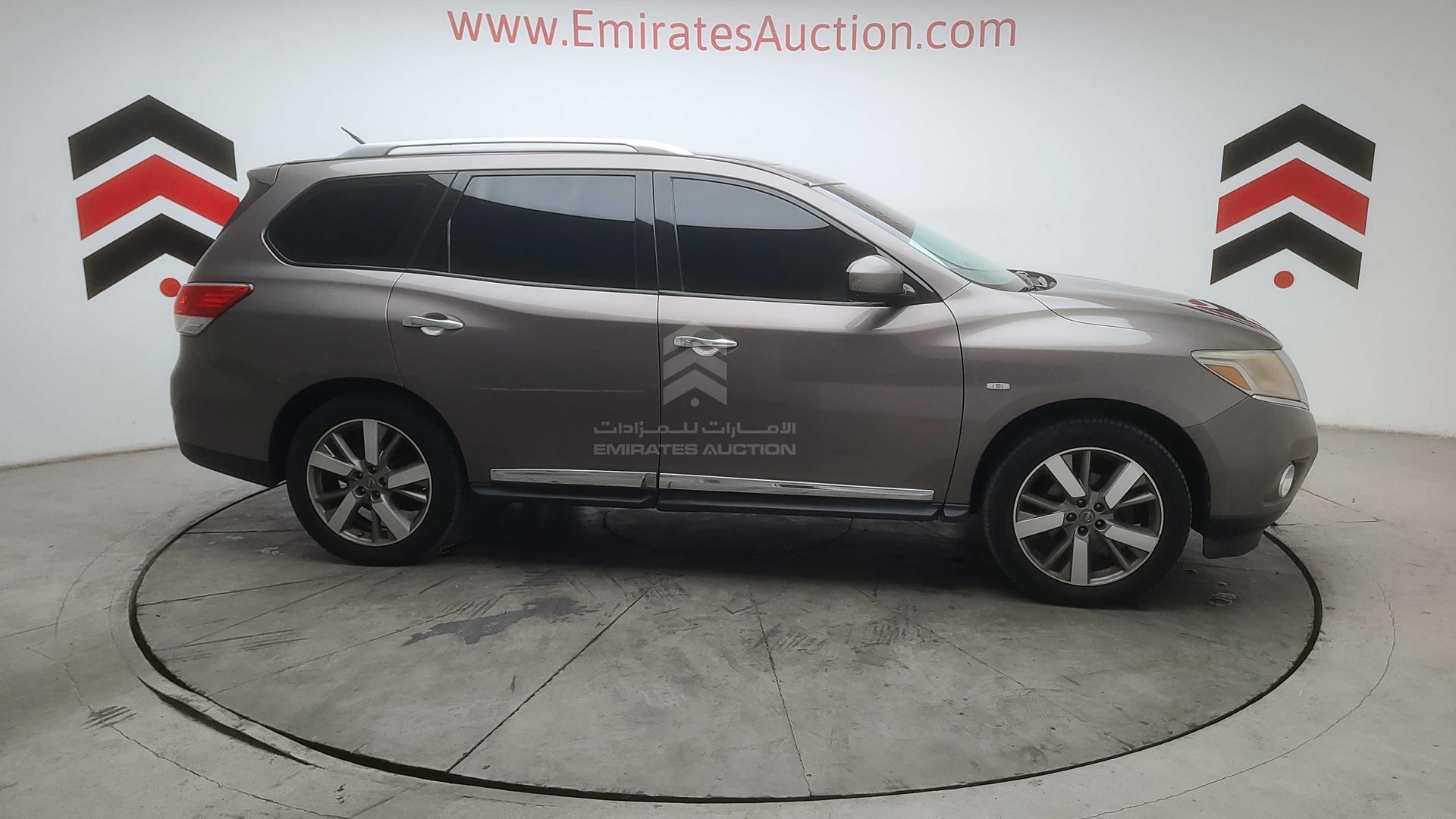 2014 NISSAN PATHFINDER VIN: 5N1AR2M79EC655174