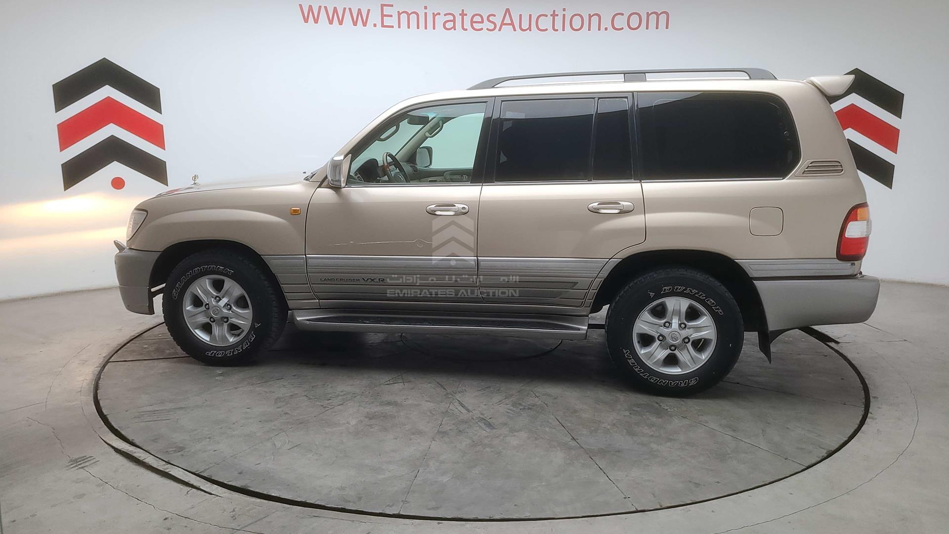 2006 TOYOTA LAND CRUISER VIN: JTEHT05J762085164