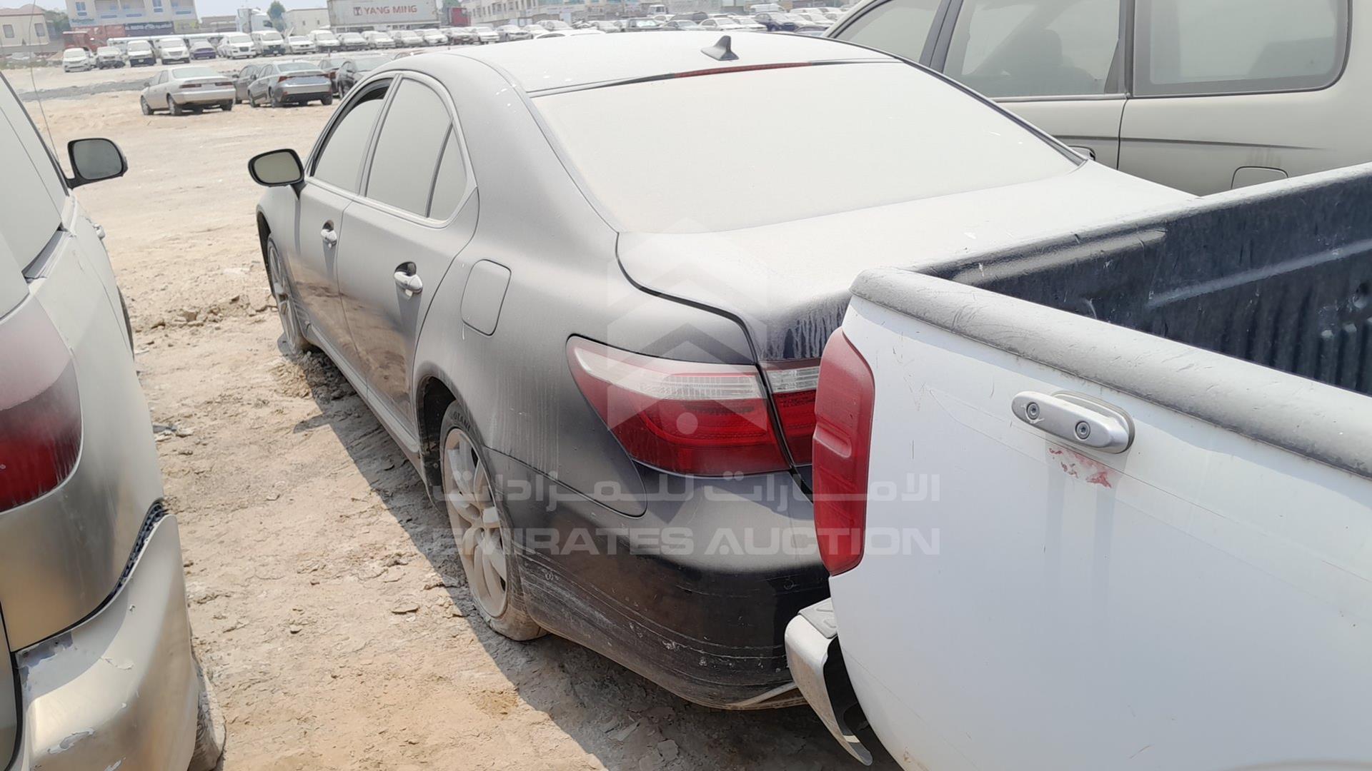 2007 LEXUS LS 460 VIN: JTHBL46F575037284