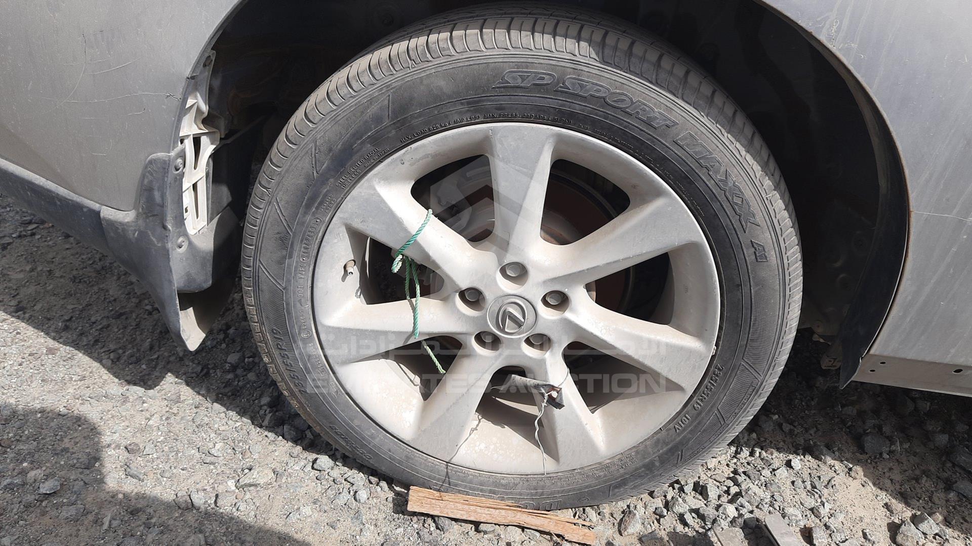 2010 LEXUS --- VIN: JTJBK11A9A2007130