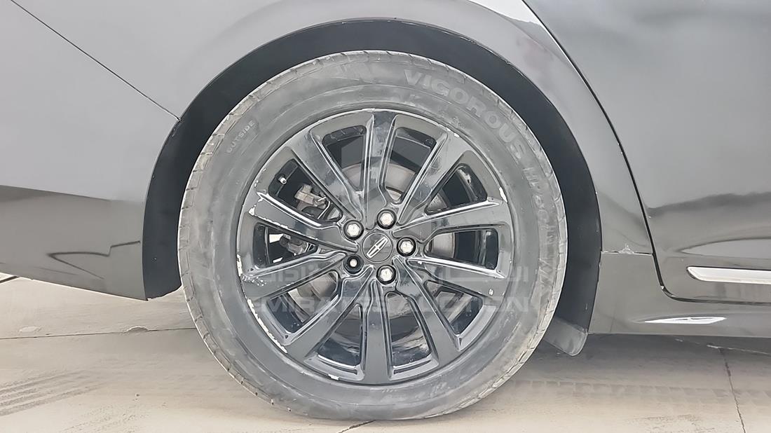 لينكولن Continental 2020 — الباب الخلفي الأيمن — صورة 35
