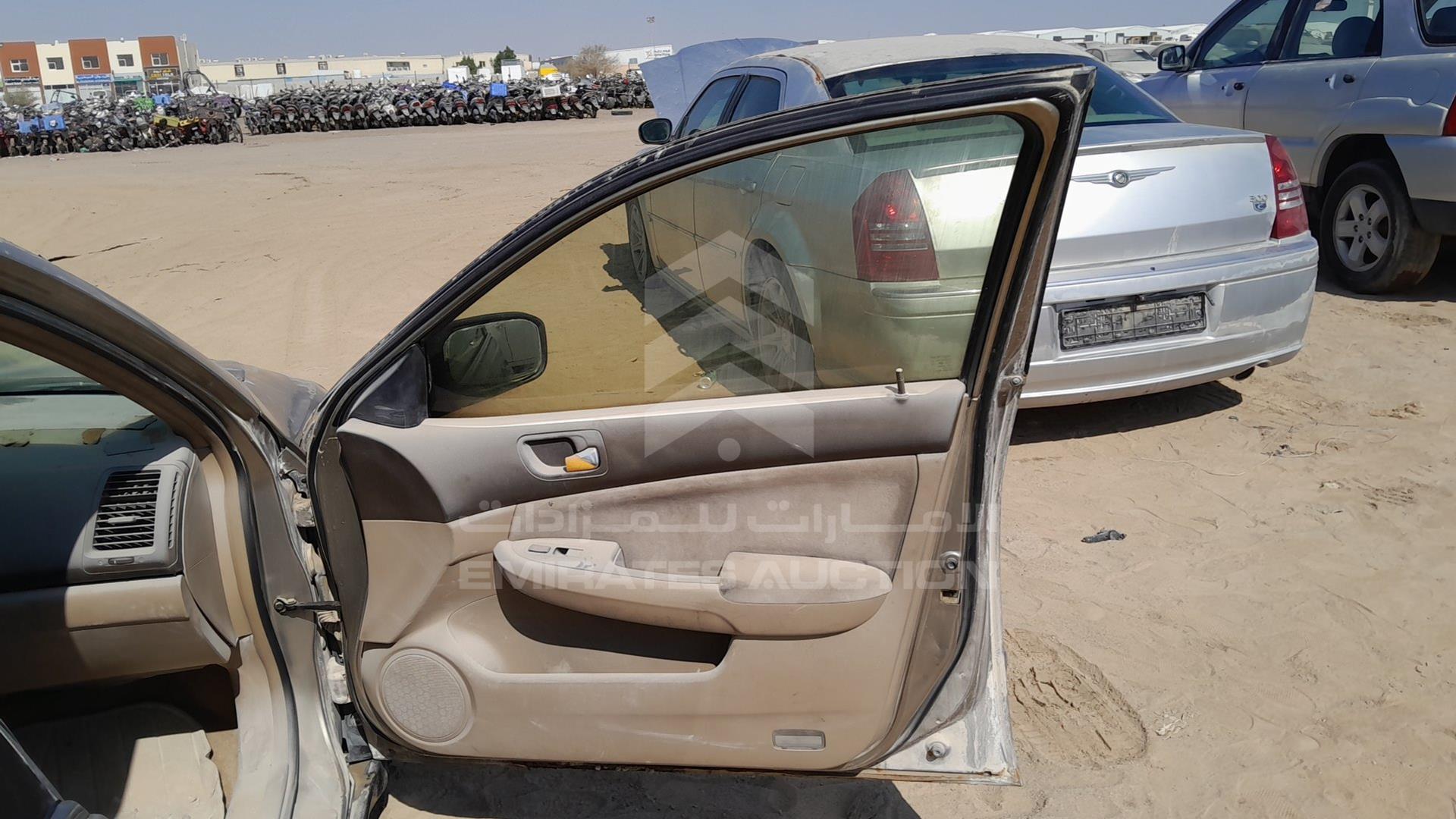 2004 HONDA ACCORD VIN: JHMCM56594C410574