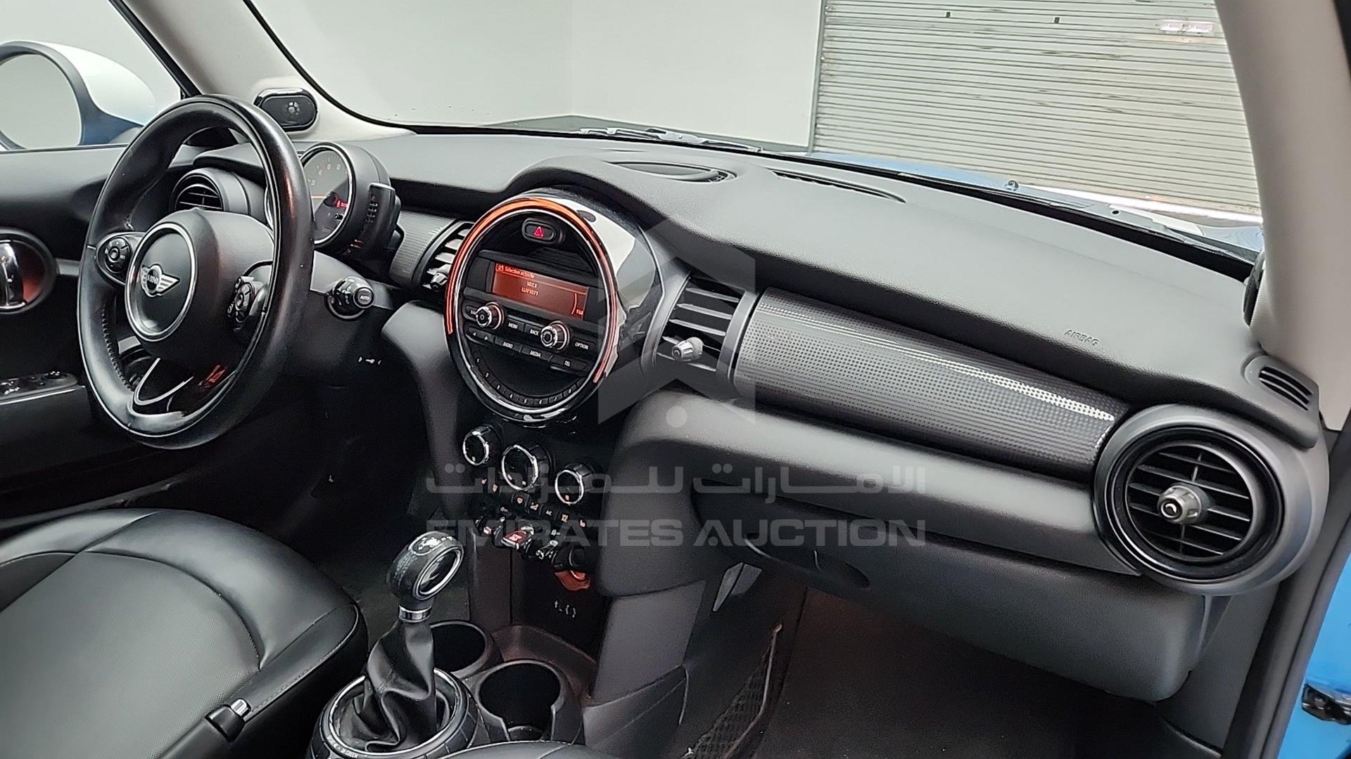 2015 MINI COOPER VIN: WMMXM5C51F3A56219