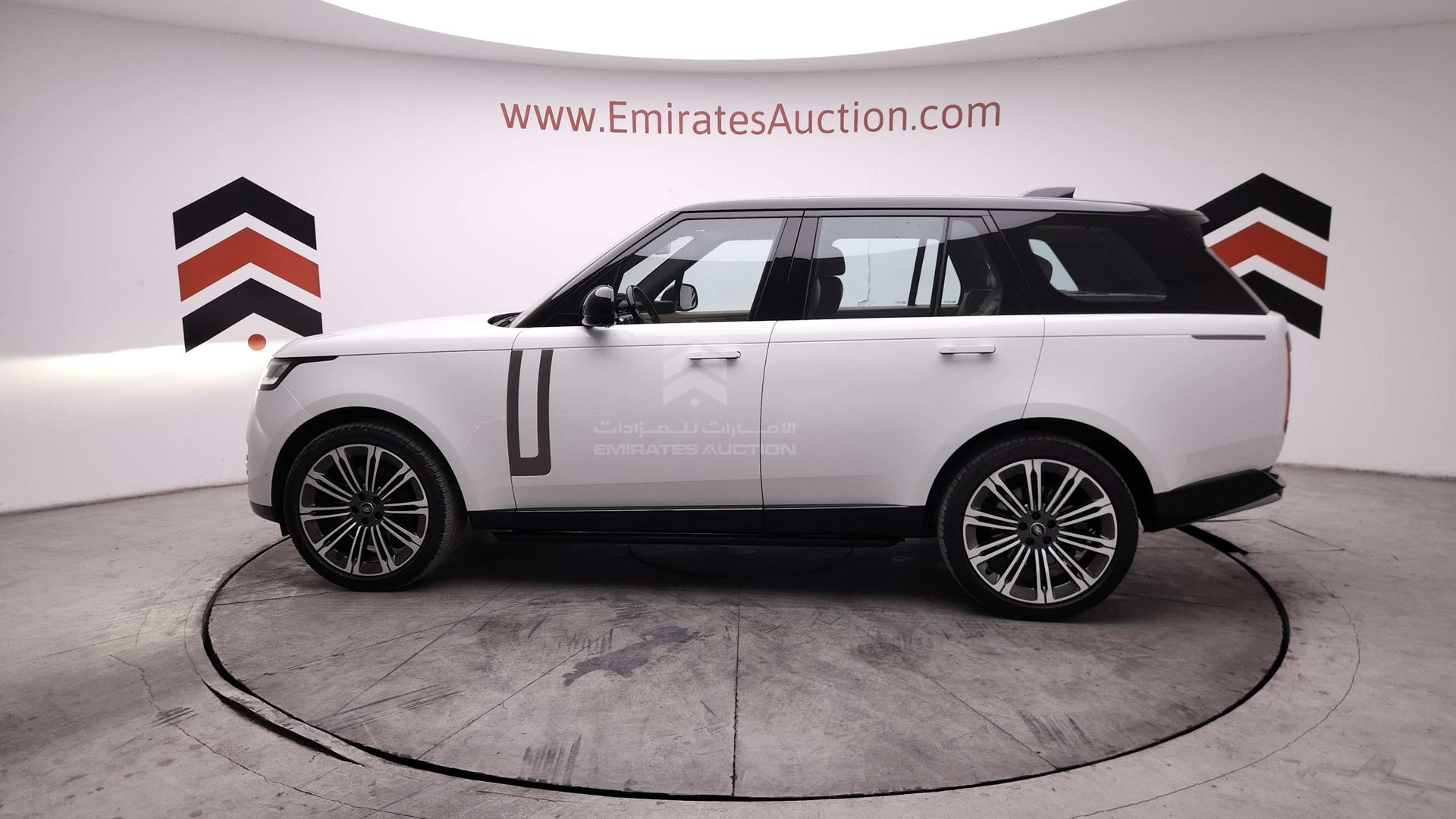 2022 RANGE ROVER VOGUE VIN: SALKA9B70NA007514