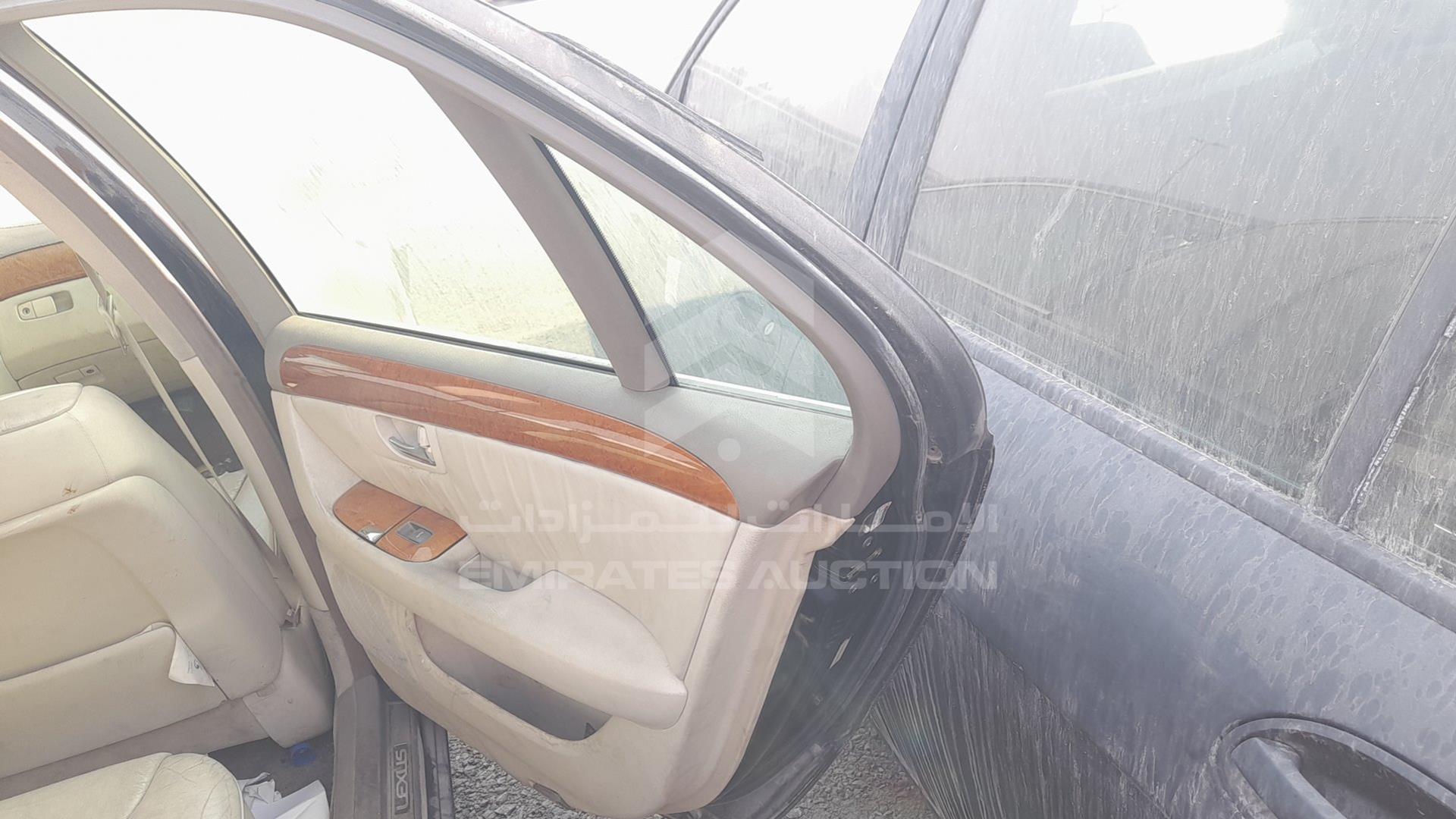 2001 LEXUS LS 430 VIN: JTHBN30F610045265