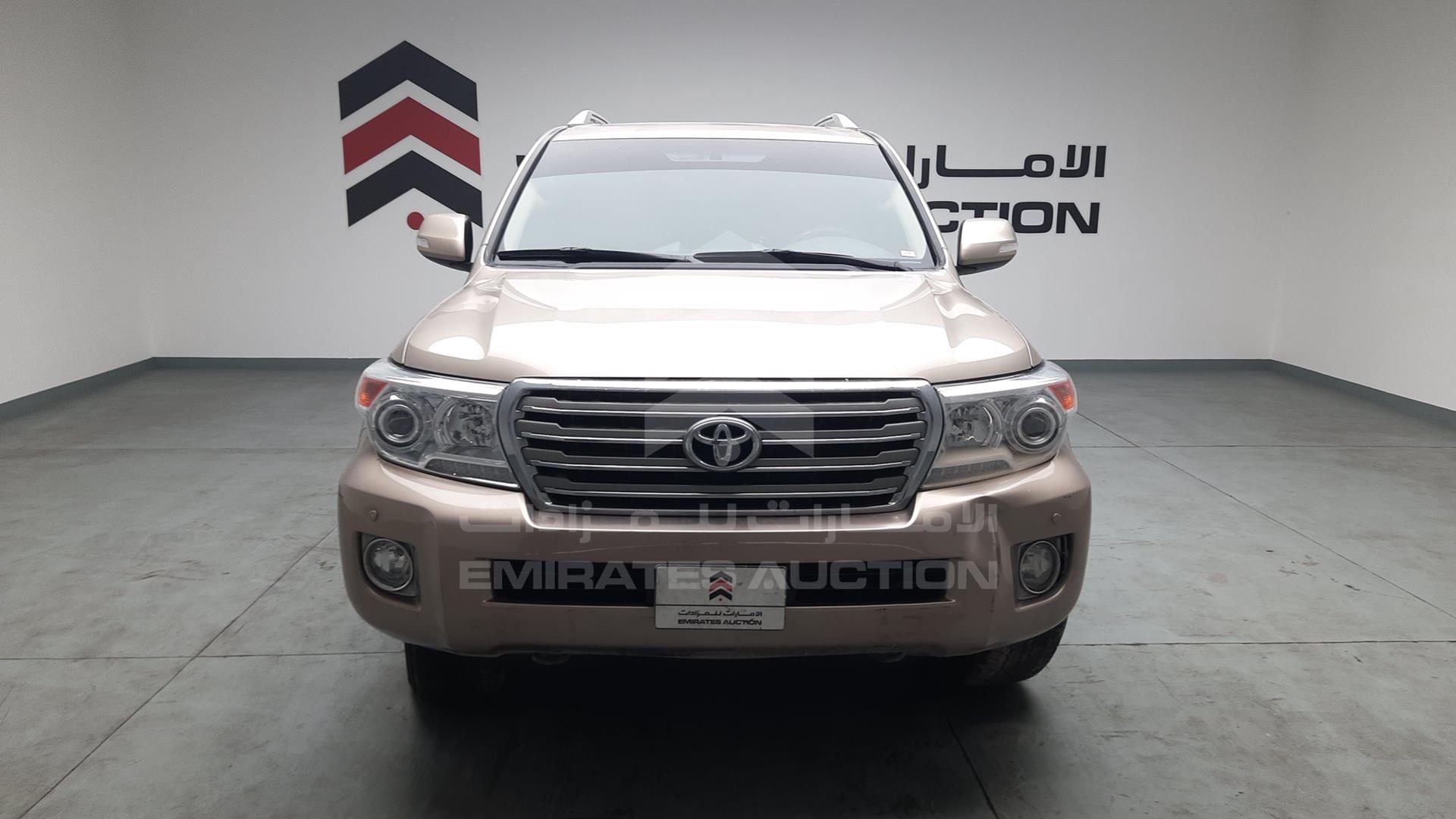 2015 TOYOTA LAND CRUISER VIN: JTMHY05J5F4032408