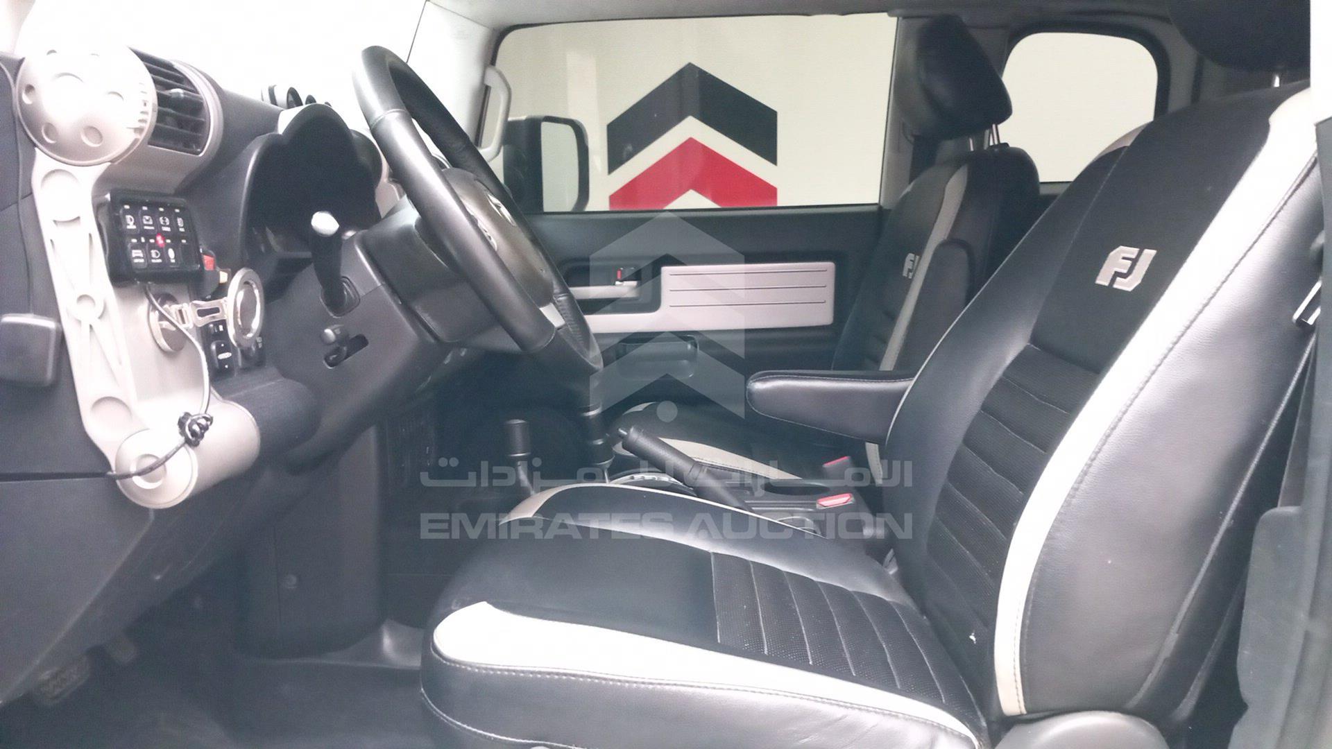 2009 TOYOTA FJ CRUISER VIN: JTEBU11F29K059425