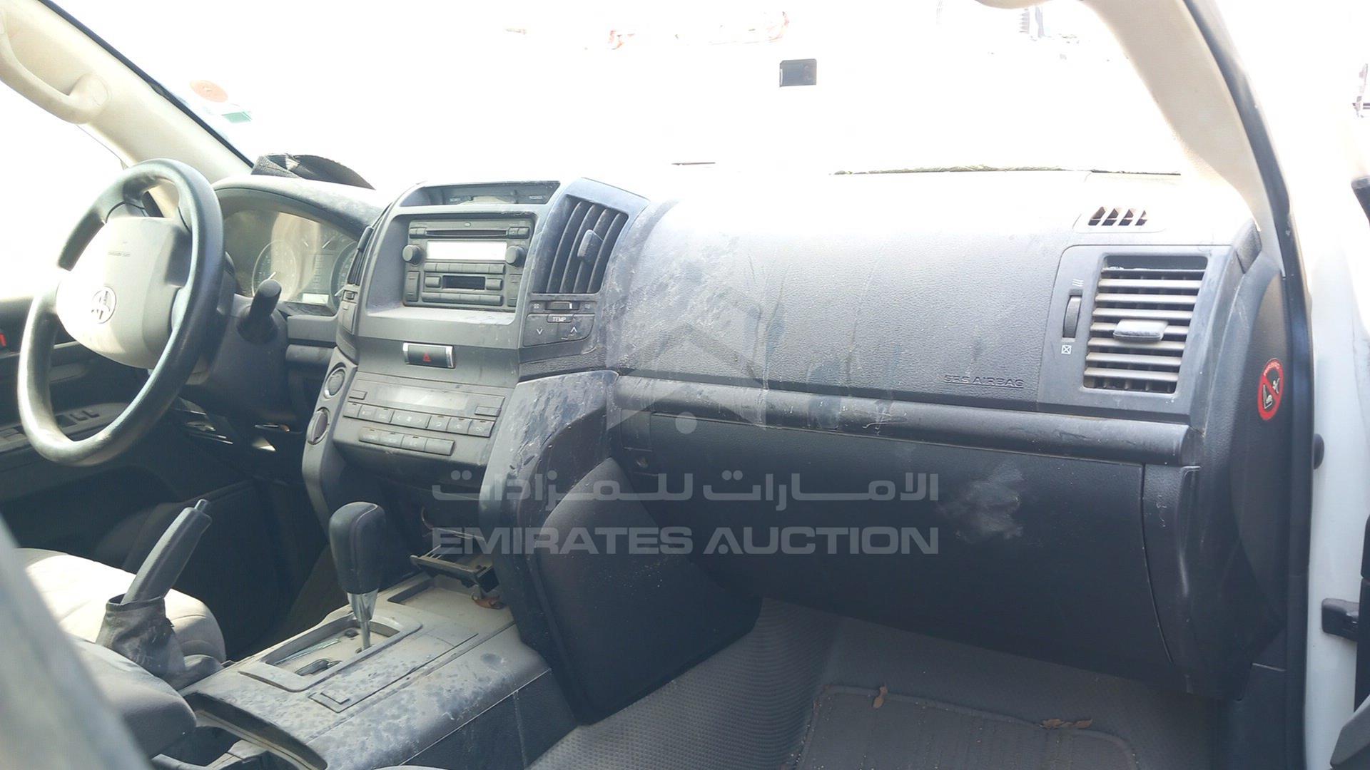 2009 TOYOTA LAND CRUISER VIN: JTMDU09J494018850