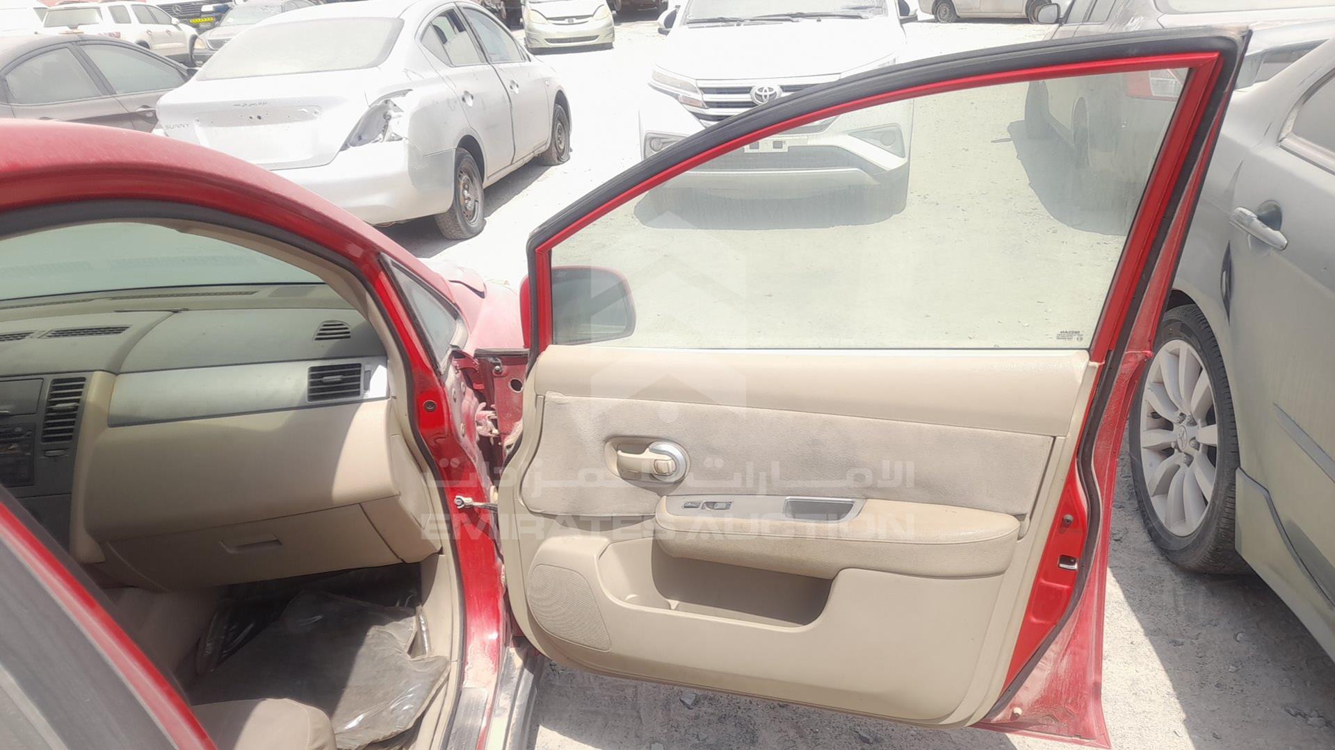 2011 NISSAN TIIDA VIN: 3N1BC1C64BK218379