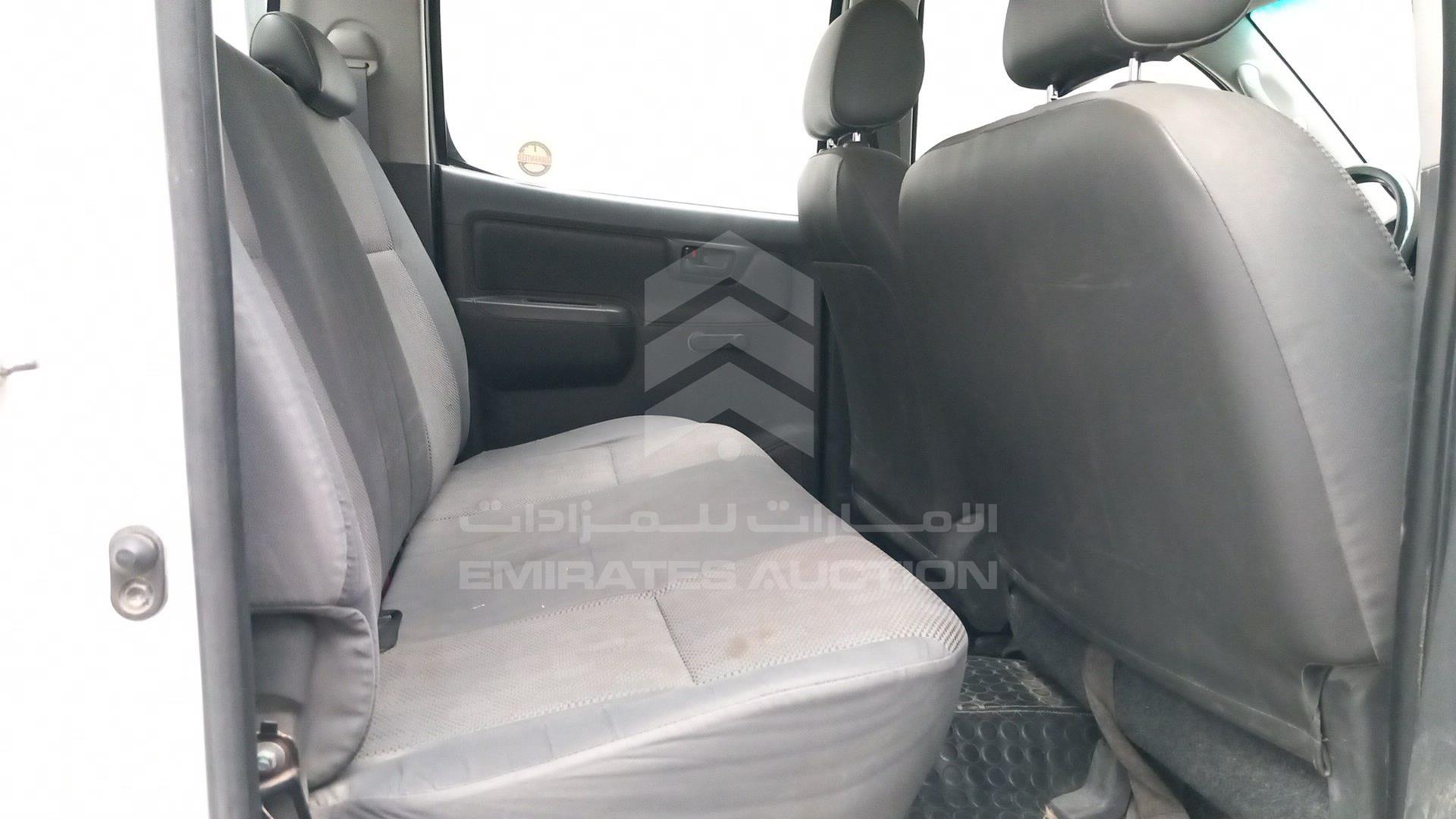 2013 TOYOTA HILUX VIN: MR0FX22G0D1359913