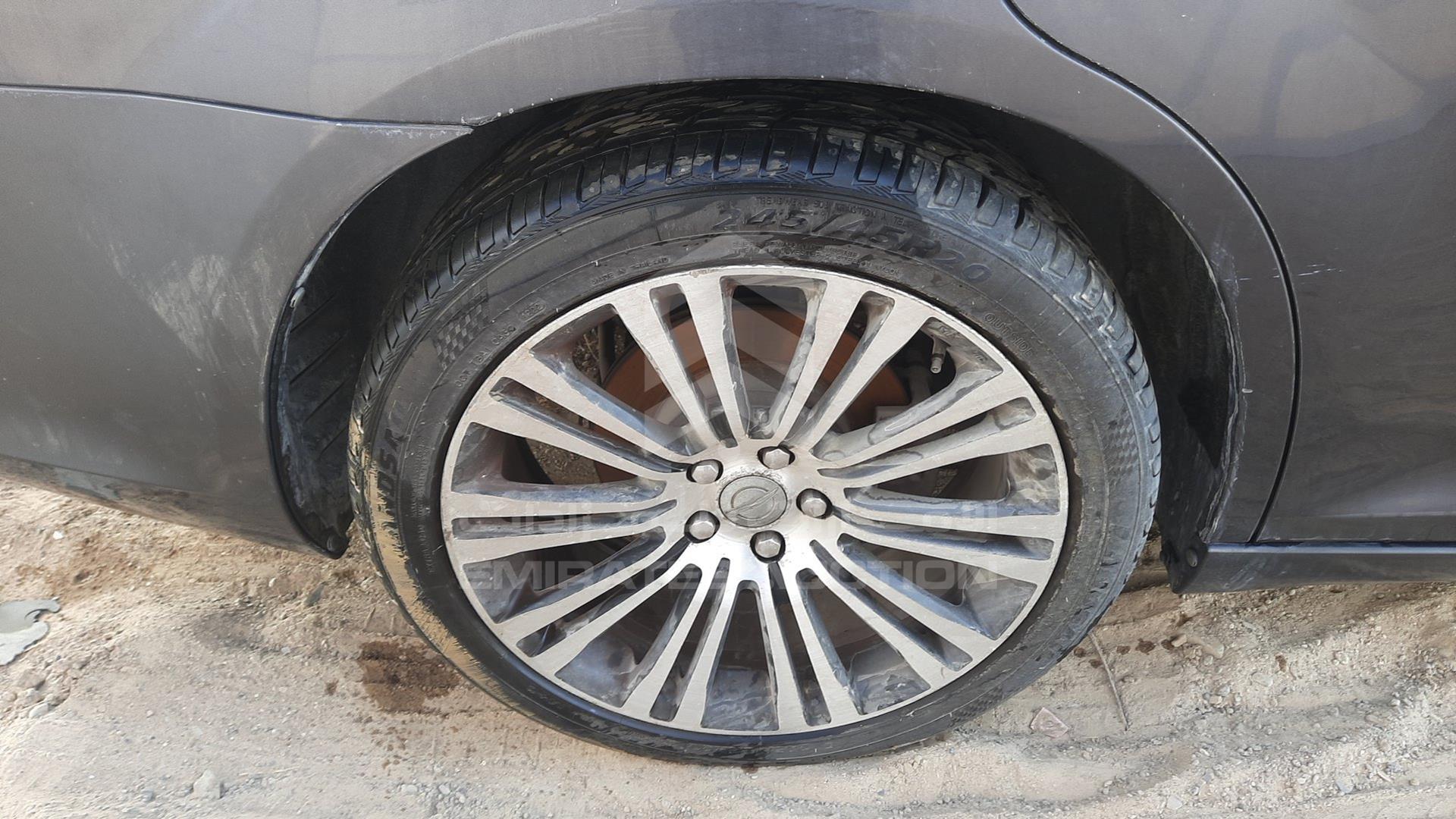 2013 CHRYSLER 300 C VIN: 2C3CCAKT4DH646570