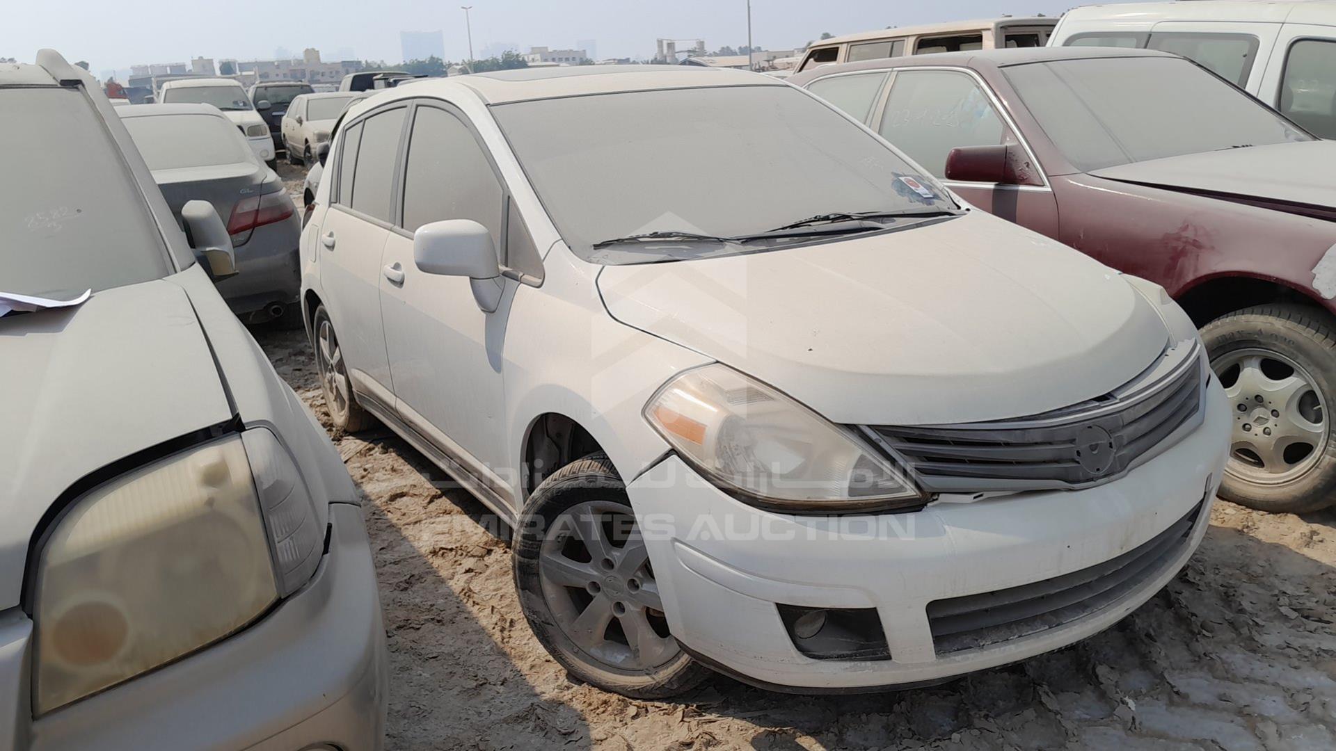 2011 NISSAN TIIDA VIN: 3N1BC1C85BL364821