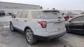 2016 Ford Explorer — Rear Left Angle — Photo 5 — Thumbnail