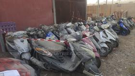 21 Scooters - Scrap without document — Front Right Angle — Photo 6 — Thumbnail