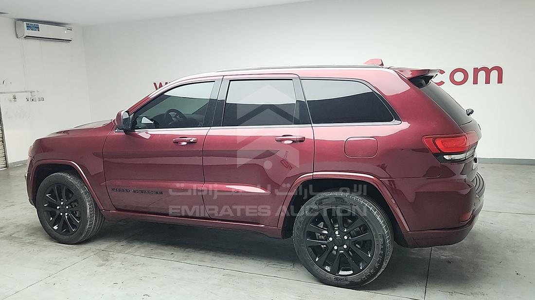 2019 Jeep Grand Cherokee — Rear Left Angle — Photo 6