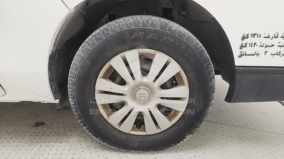 2020 Nissan Urvan — Front Right Tyre — Photo 22