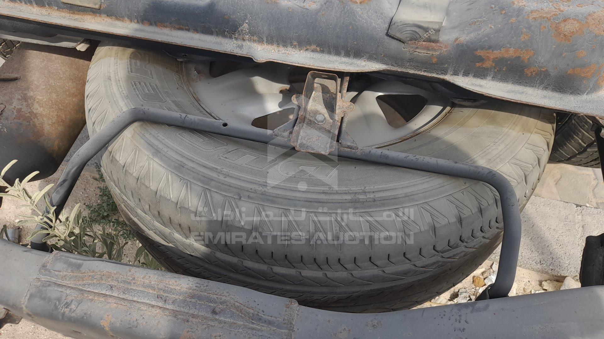 0 TOYOTA --- VIN: JTMHV09JXC4070232
