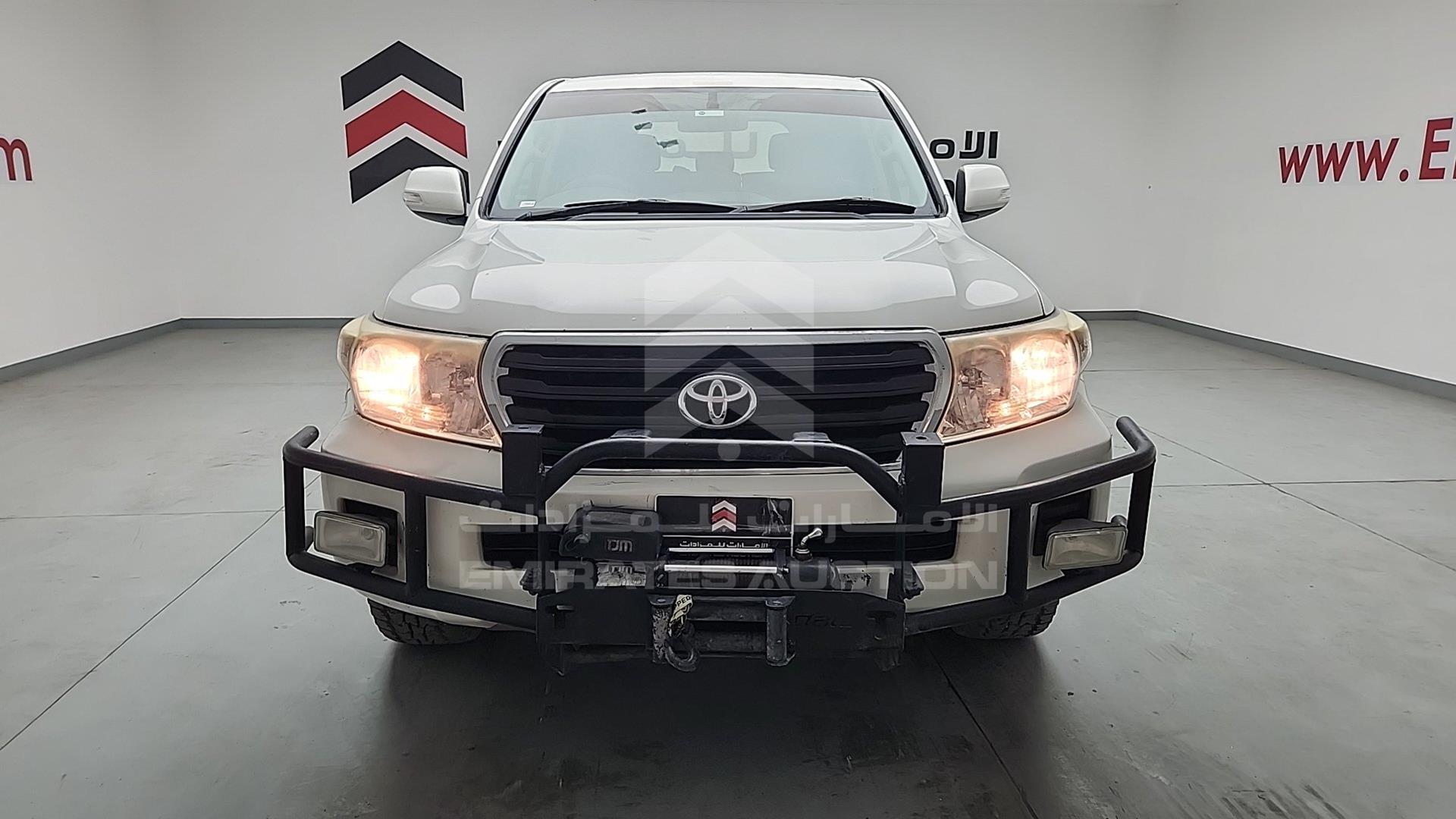 2014 TOYOTA LC 200 VIN: JTMHV09J404134874