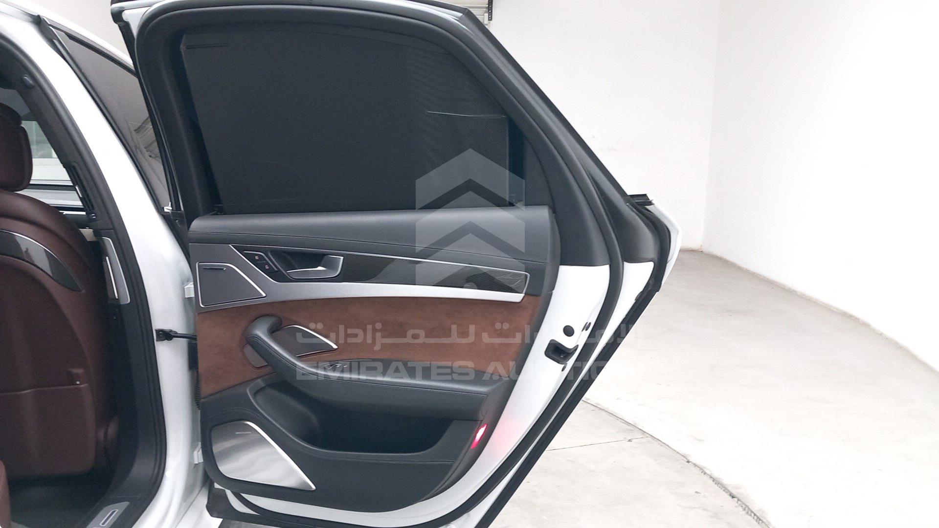 2016 AUDI S8 VIN: WAUG2BFD4GN000253