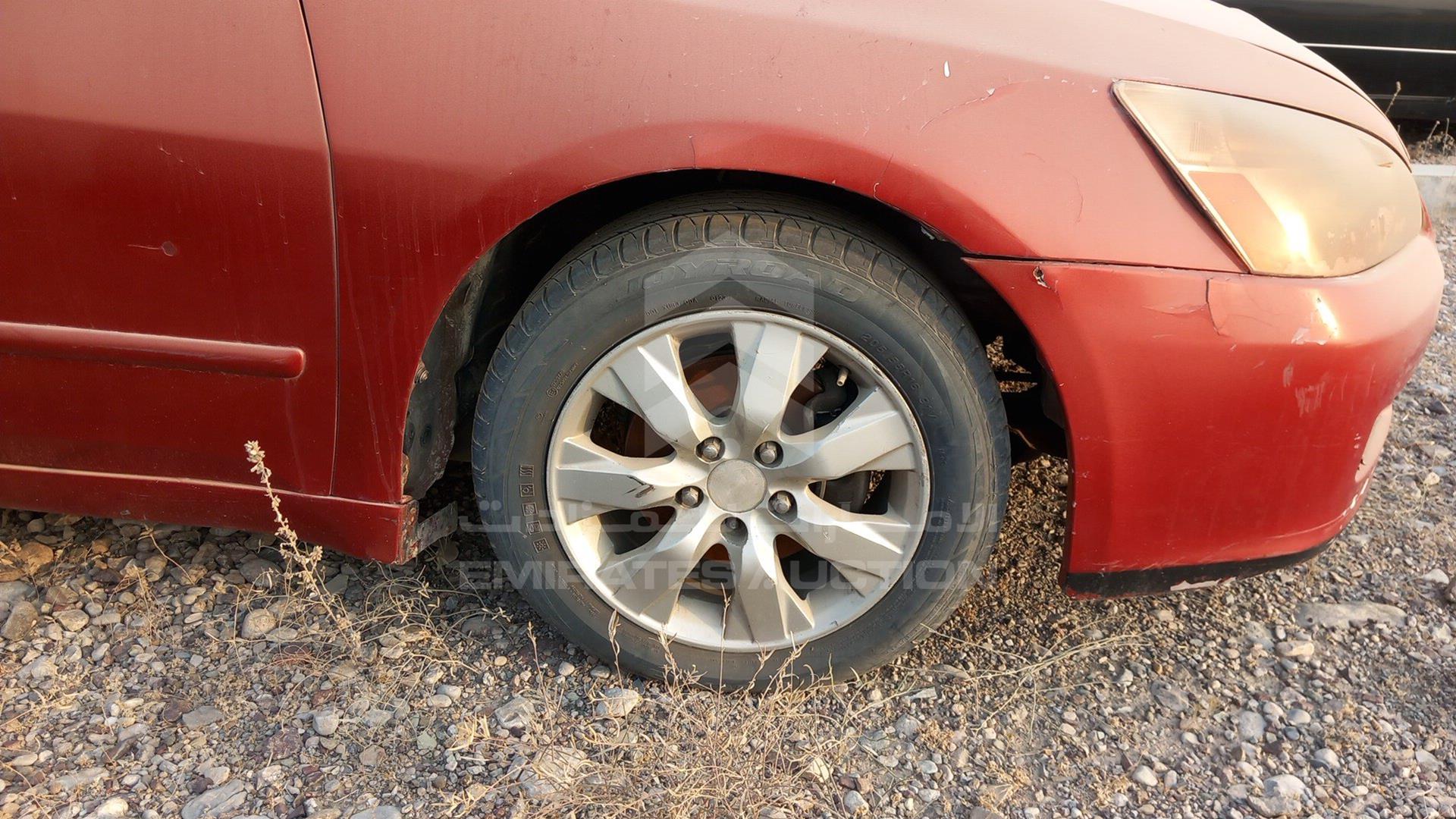 2006 HONDA ACCORD VIN: JHMCM56526C404585
