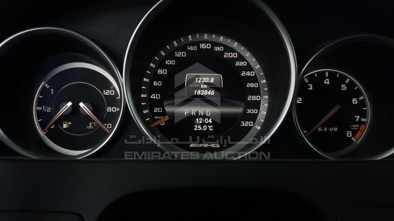 WDDGJ7HB7DG056594 Auction: EmiratesAuction Lot: 428637 WDDGJ7HB7DG056594 Mercedes C 63 AMG 2013 WHITE Photo 2