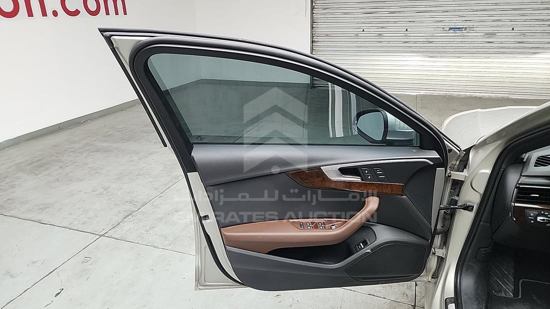 اودي ايه 4 2016 — الباب الأمامي الأيسر — صورة 10