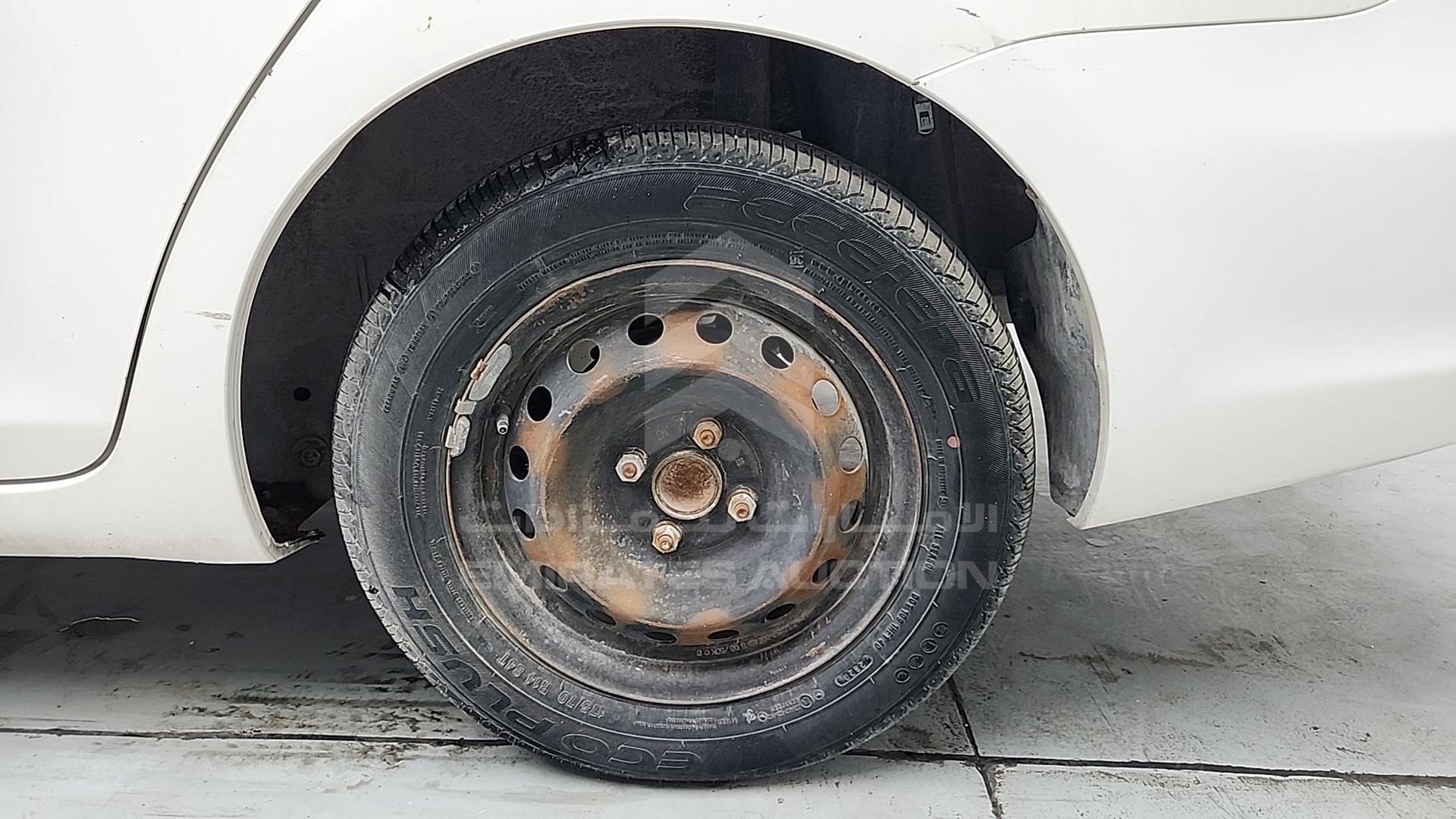 2009 TOYOTA YARIS VIN: JTDBW923X94025402