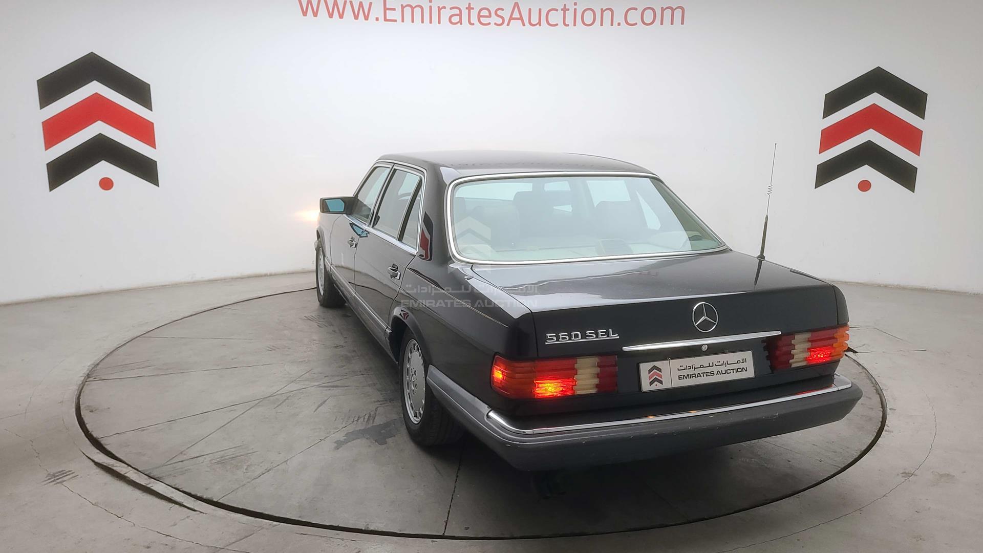 1990 MERCEDES SEL 560 VIN: WDBCA39E2LA503245