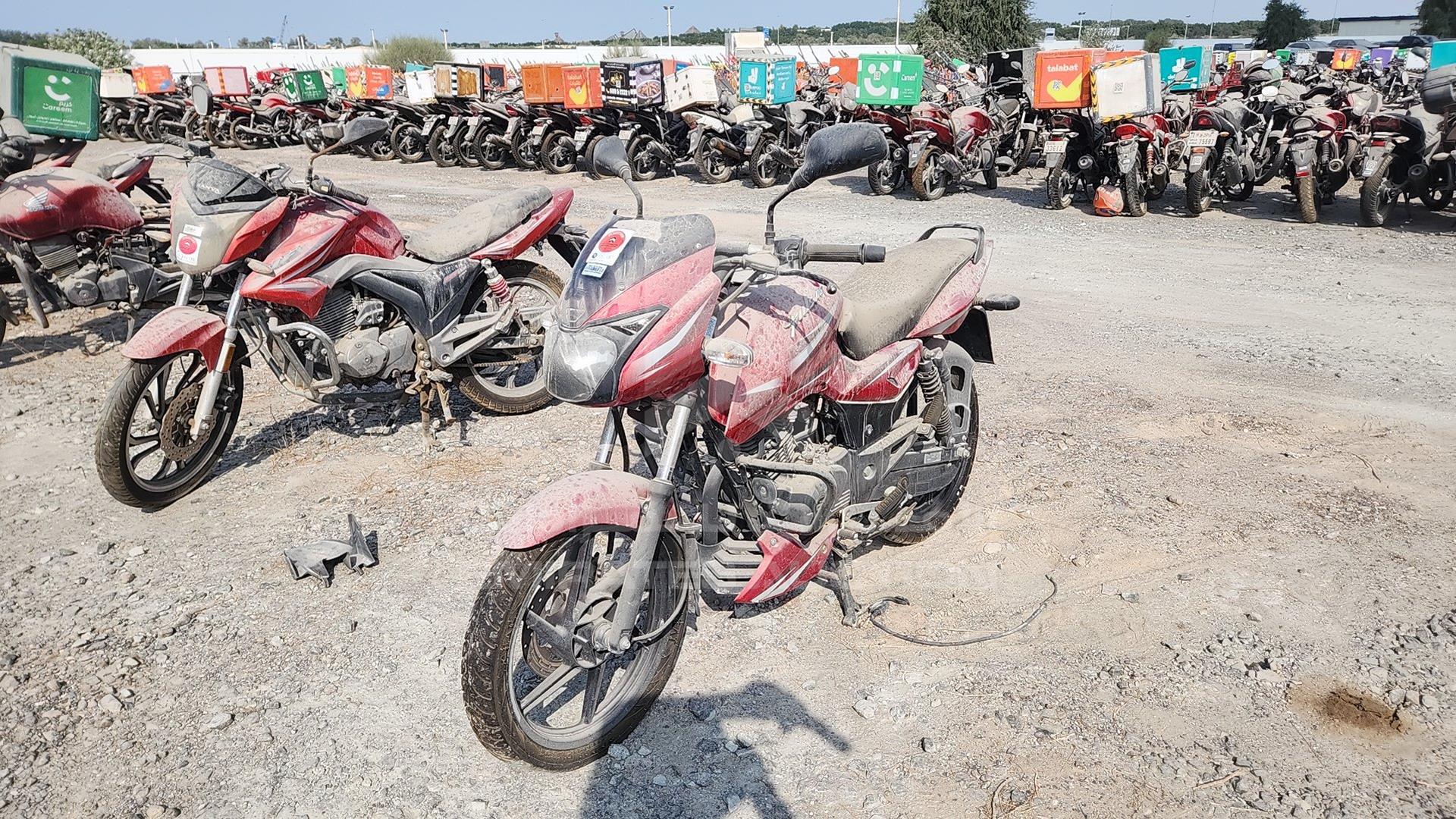 0 BAJAJ PULSAR VIN: MD2A11CX1LCE56654