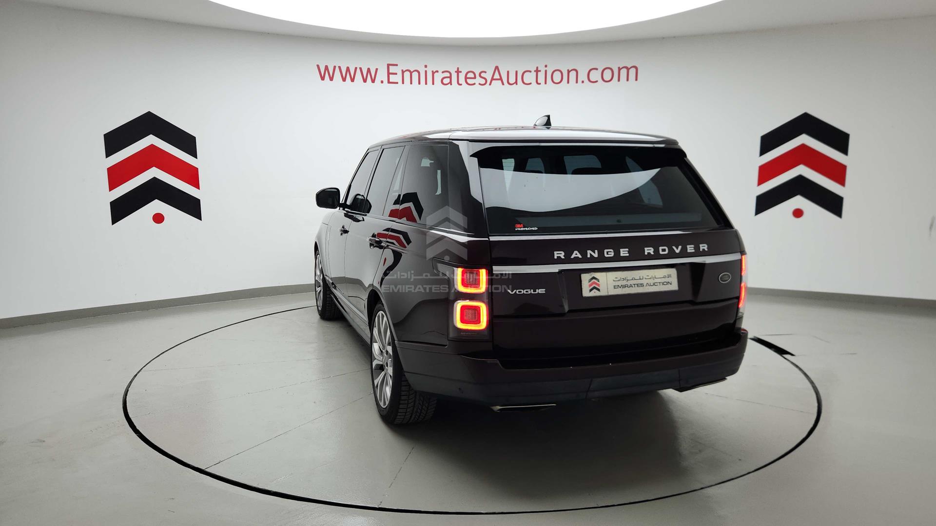 2018 RANGE ROVER VOGUE VIN: SALGA2BV3JA503204