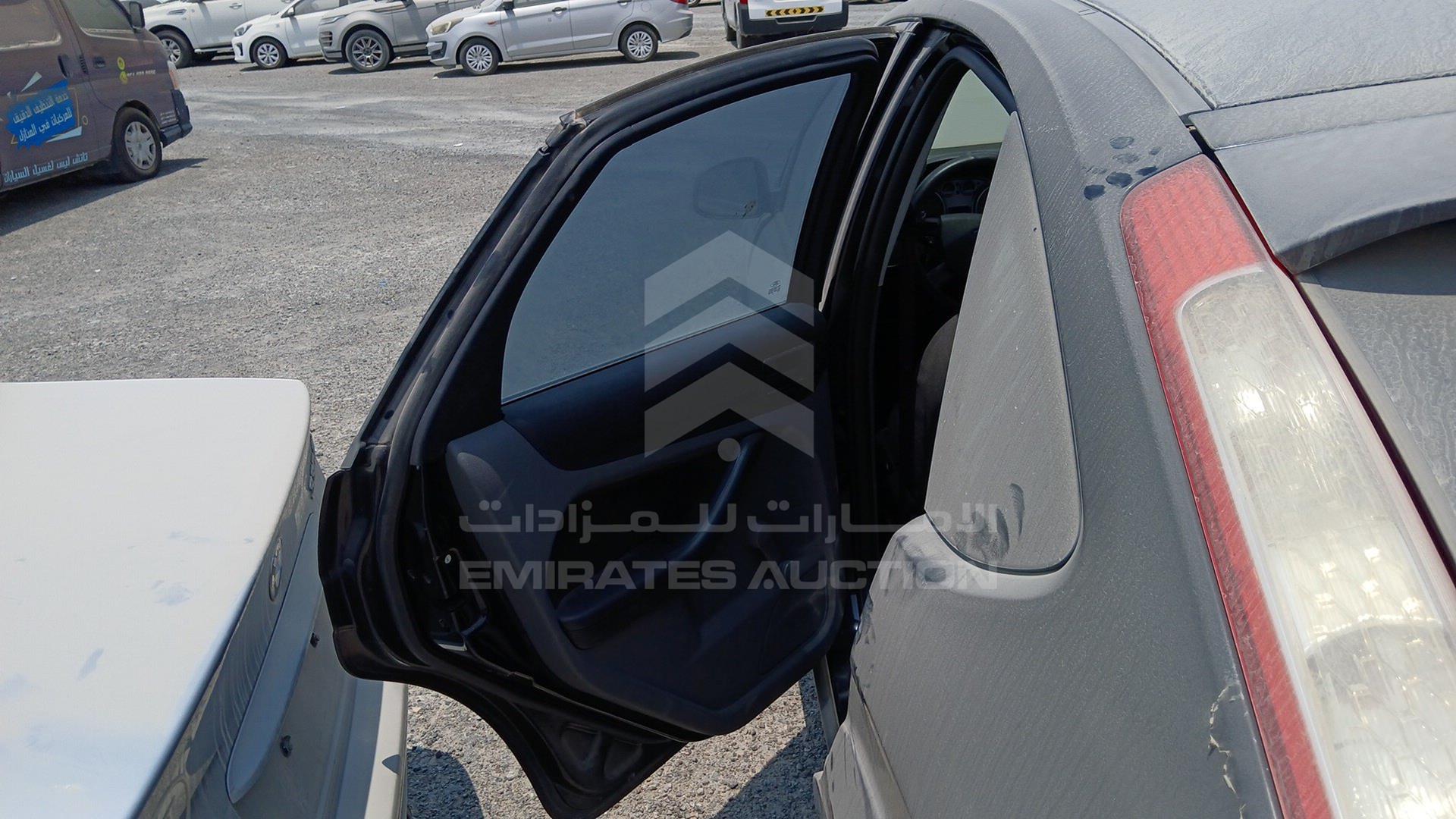 2008 FORD FOCUS VIN: WF0TD35L98VK62164