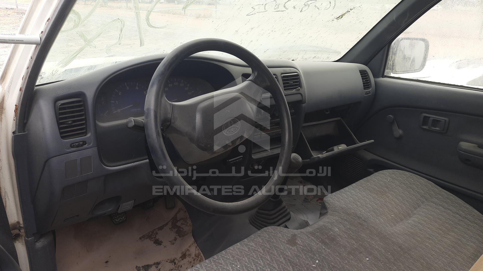2004 TOYOTA HILUX VIN: JTFEM426740137615