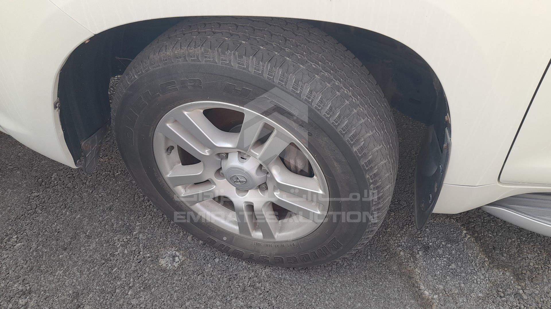 2010 TOYOTA LAND CRUISER PRADO VIN: JTEBU3FJ8AK011909